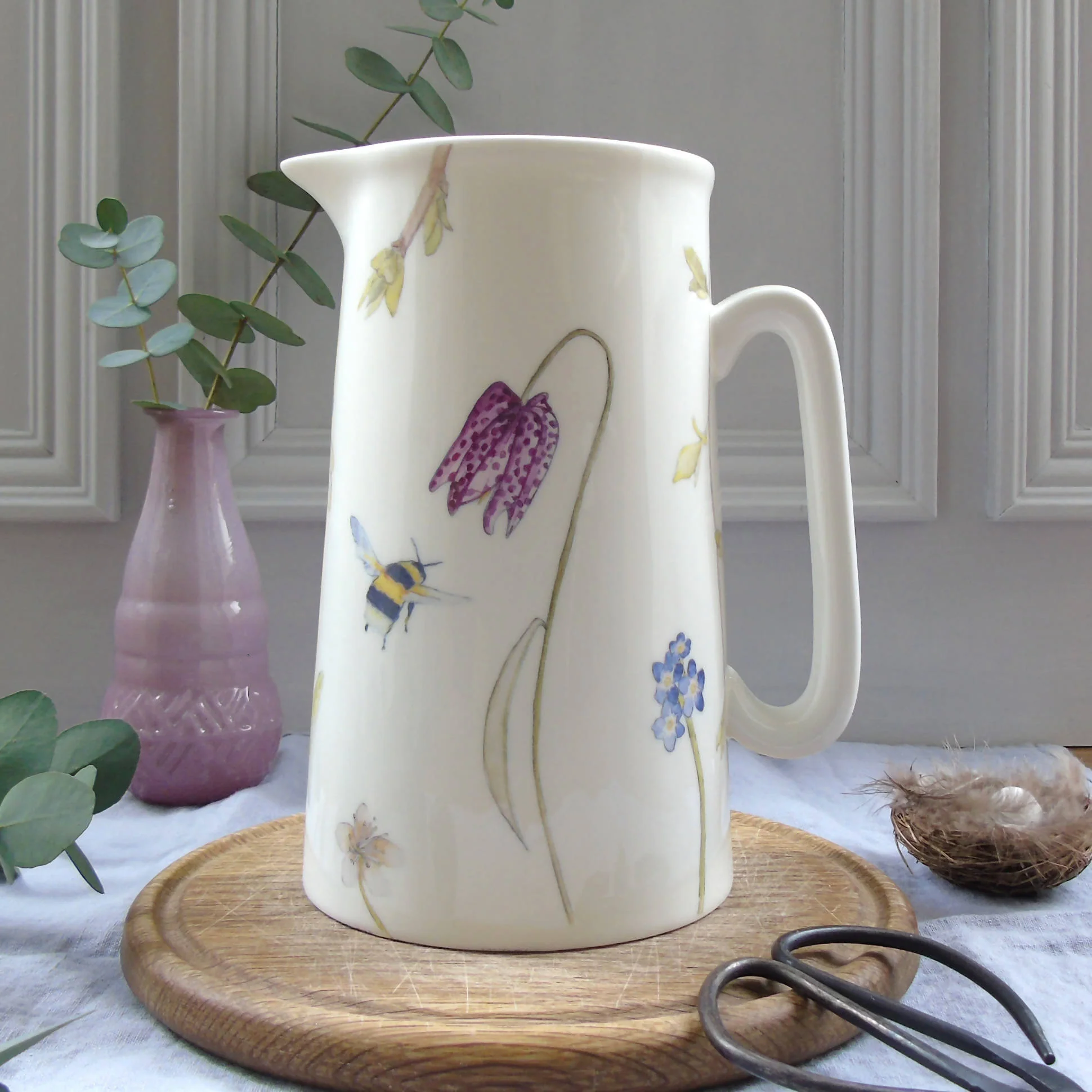 Fine bone china Spring Flower and bee Jug - Image 3