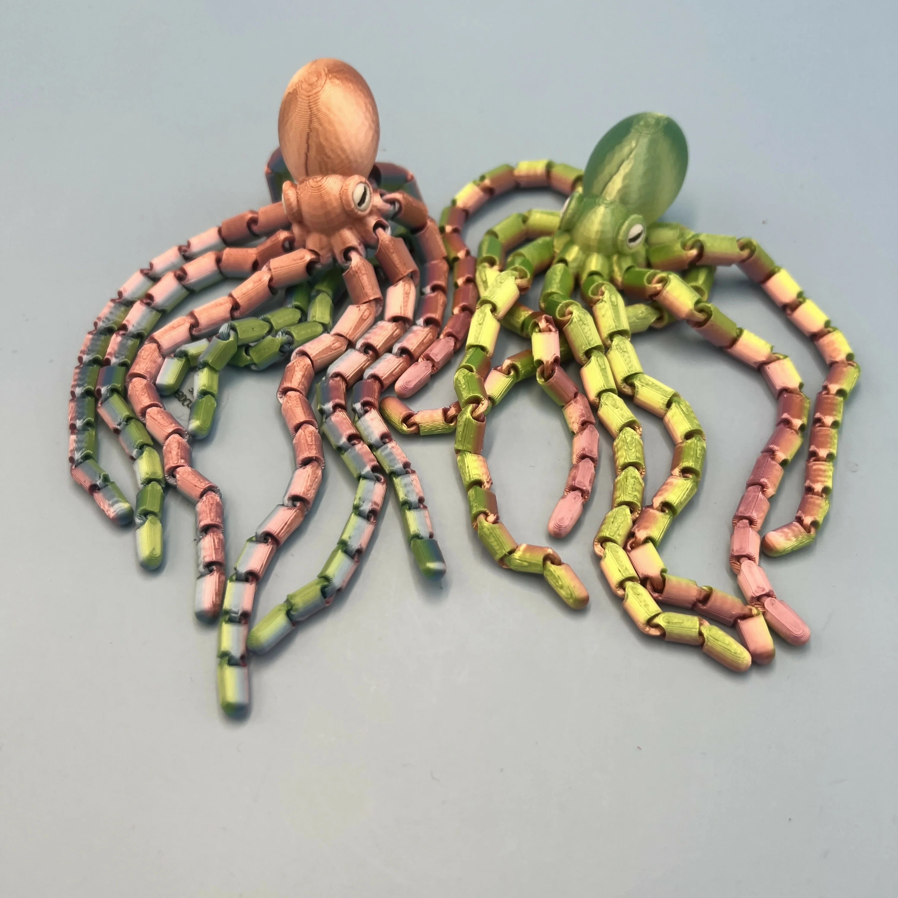 3D Printed MEDIUM: Articulated Sensory Fidget Animals friends Octopus Metalic Rainbow & Ice pastle Rainbow 14cm