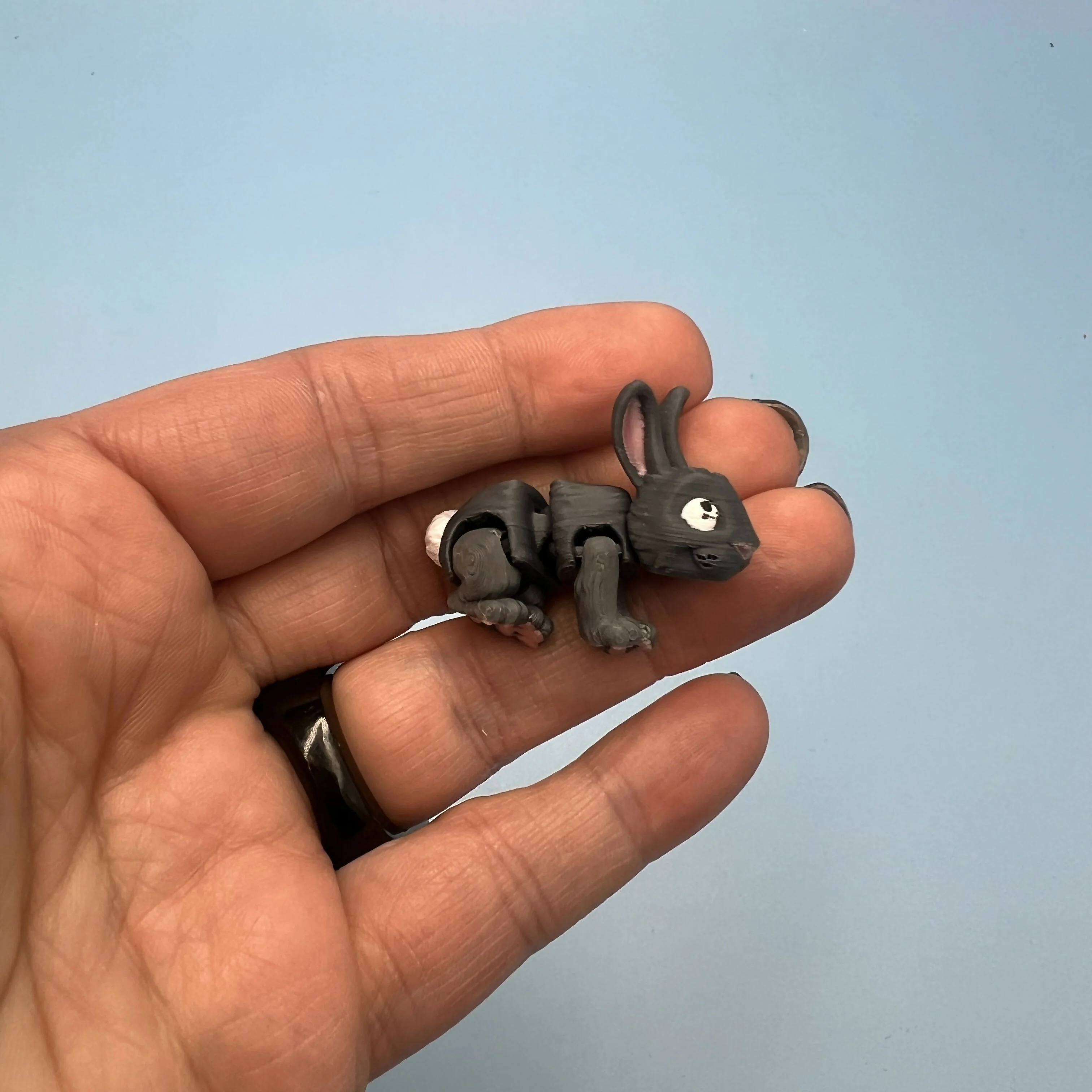 3D Printed Micro Miniatures: Articulated Sensory Fidget Animals friends, Lizards, Hammerhead Shark, Rabbits, Jackalopes 4-5cm - Image 3
