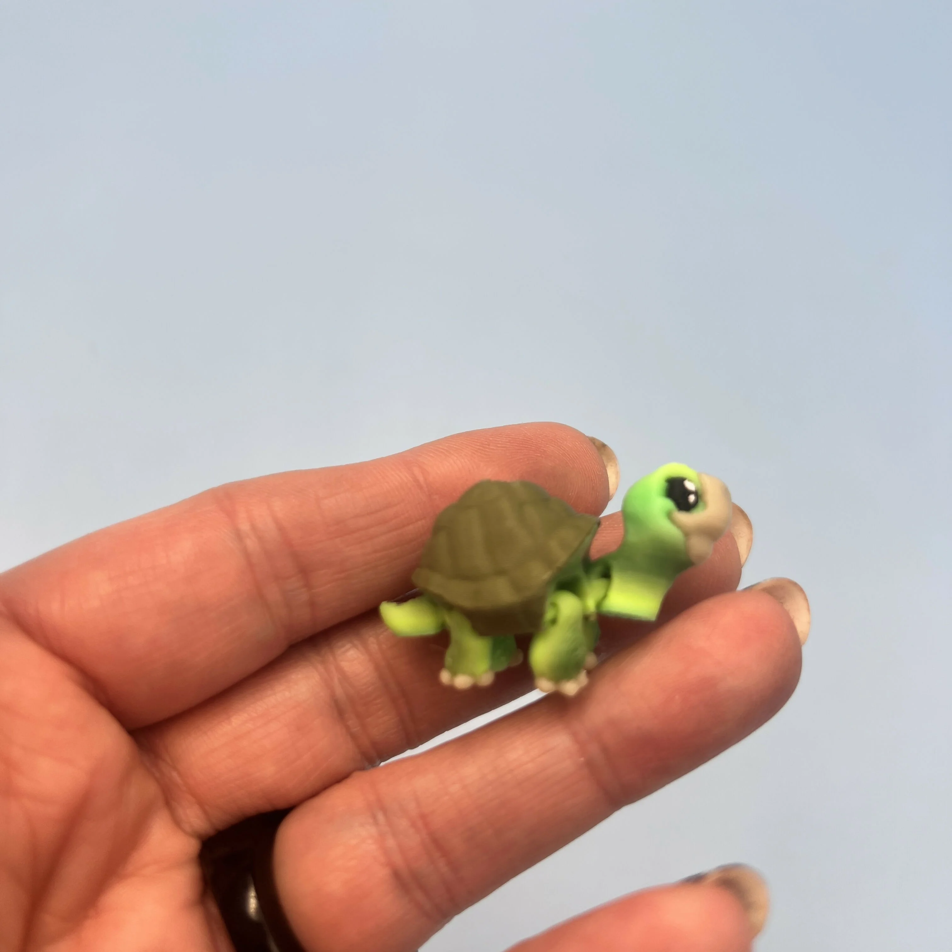 3D Printed Micro Miniatures: Articulated Sensory Fidget Animals friends, Tigers, Turtles, Cats, Dog, Rat, Green/Blue Shark 4-5cm