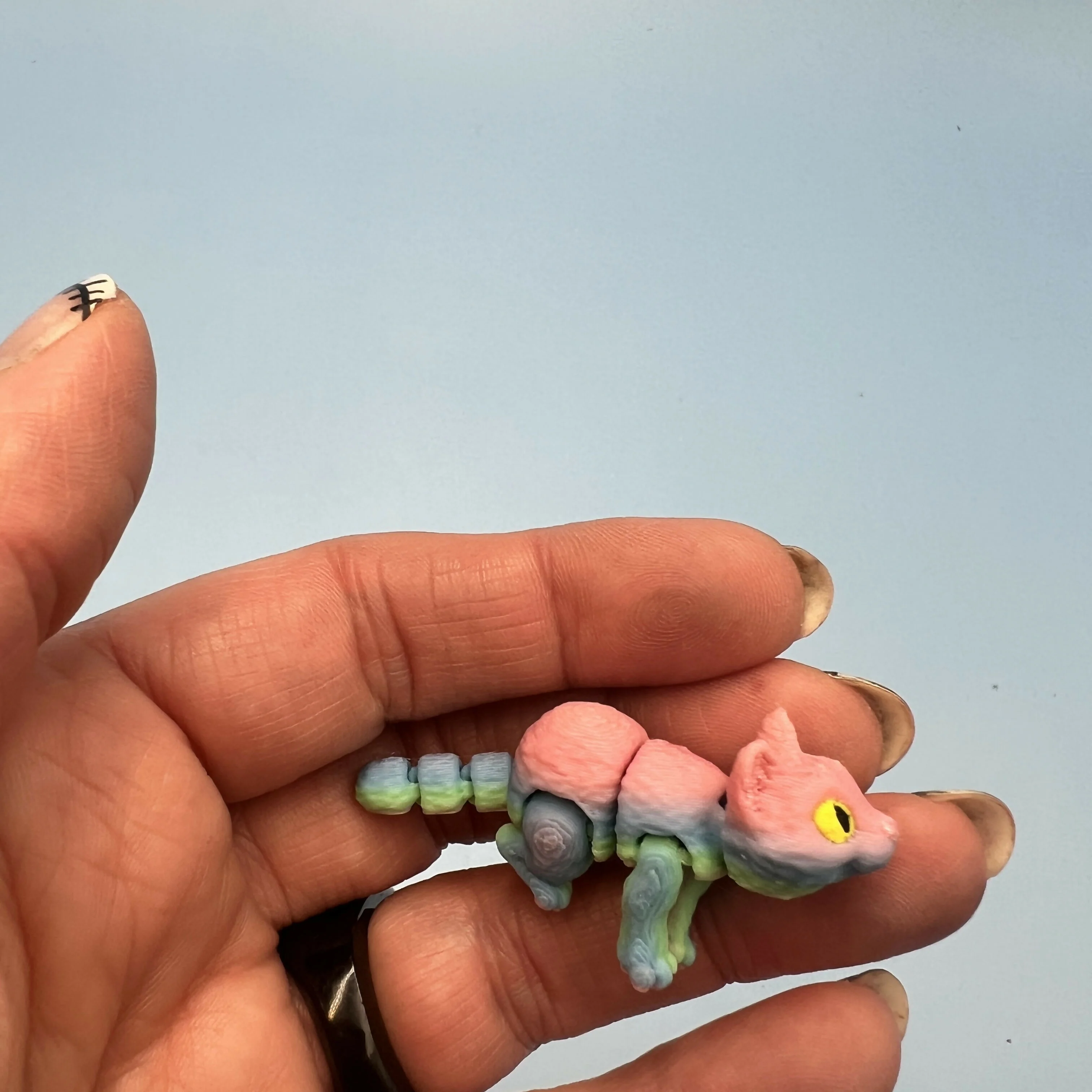 3D Printed Micro Miniatures: Articulated Sensory Fidget Animals friends, Tigers, Turtles, Cats, Dog, Rat, Green/Blue Shark 4-5cm - Image 4