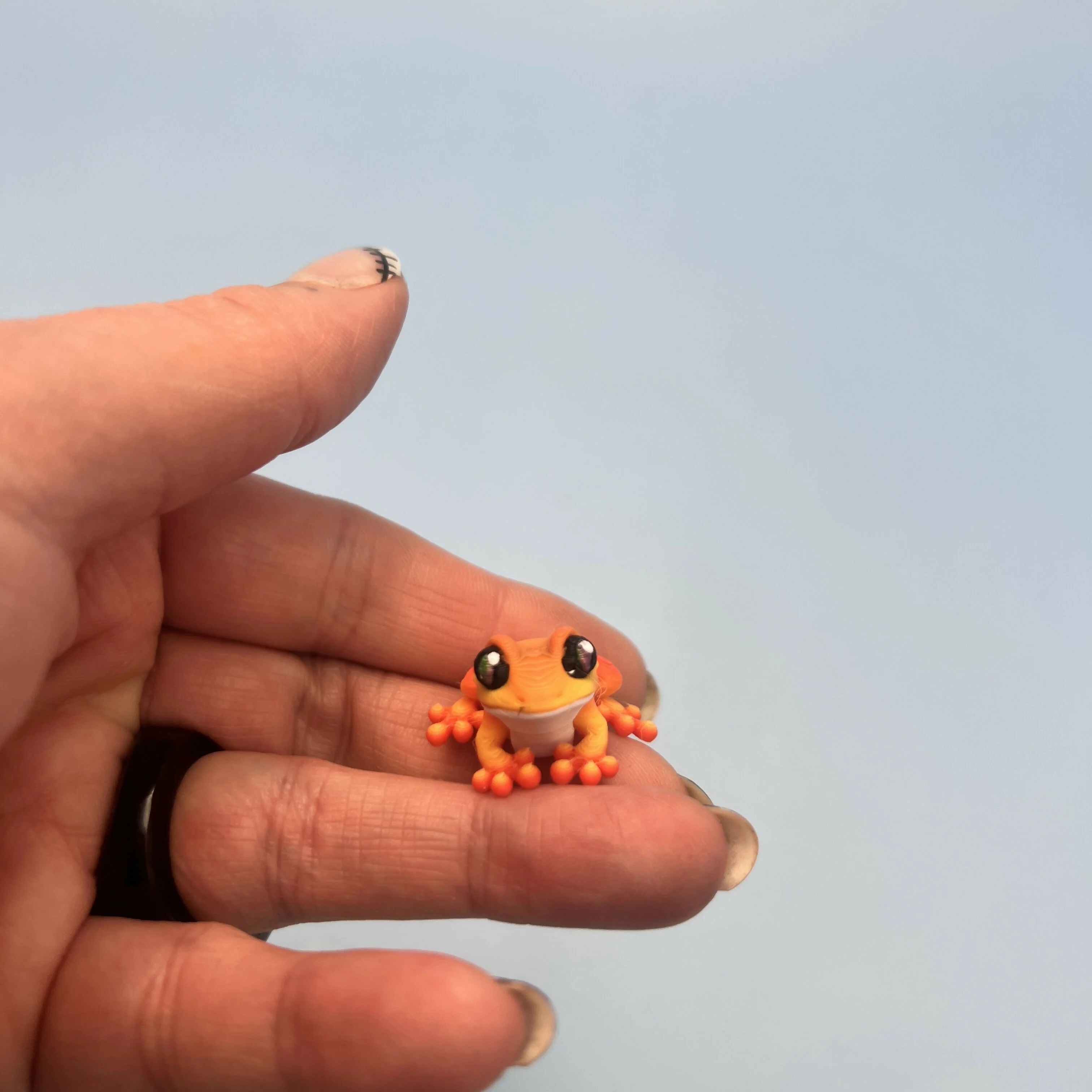 3D Printed Micro Miniatures: Articulated Sensory Fidget Animals friends Tree Frogs & dart frogs 3-4cm - Image 5