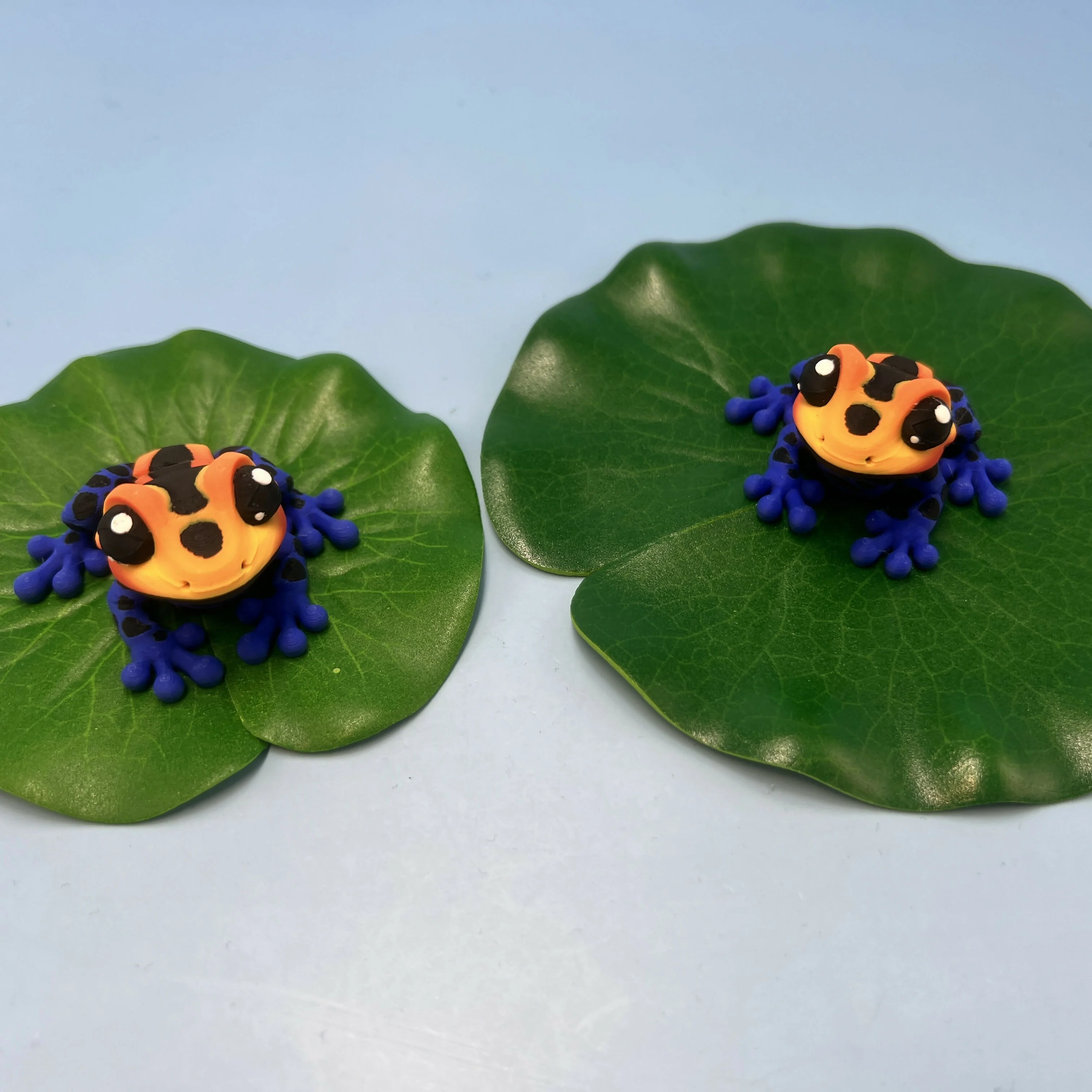 3D Printed SMALL: Articulated Sensory Fidget Animal friends Dart Frog 5cm