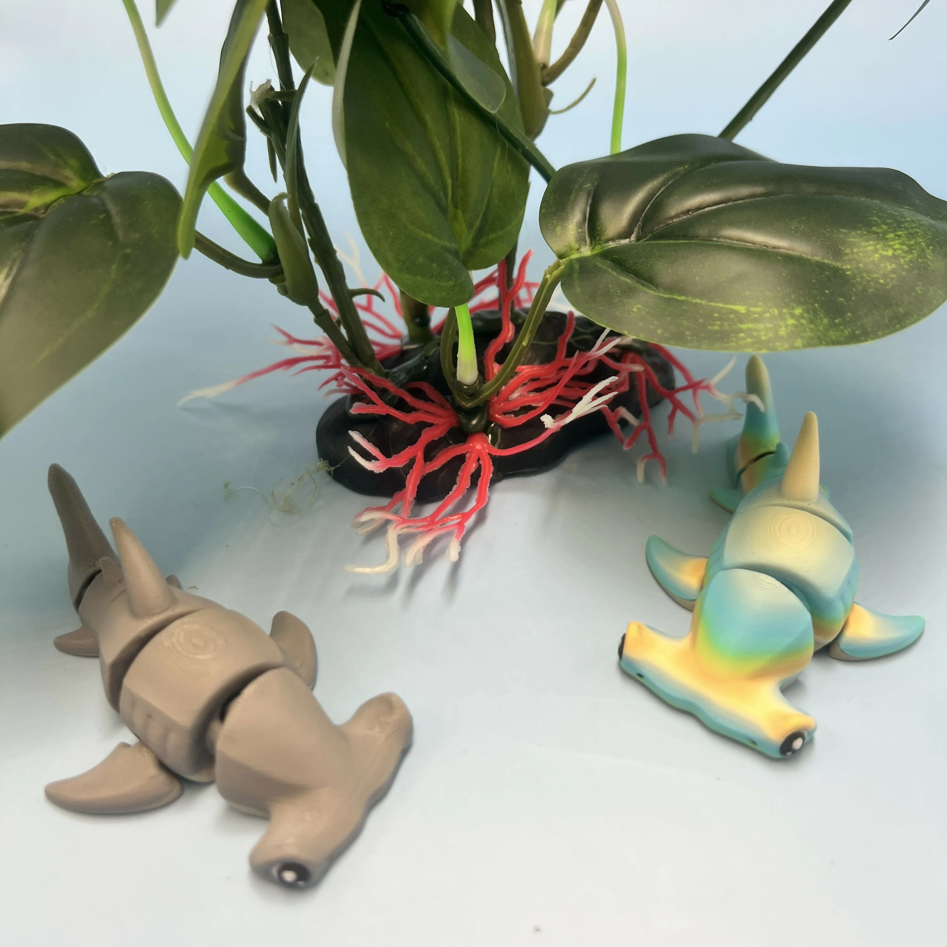 3D Printed SMALL: Articulated Sensory Fidget Animal friends Hammerhead Shark (Blue/Green/Beige & Grey) 9cm - Image 5