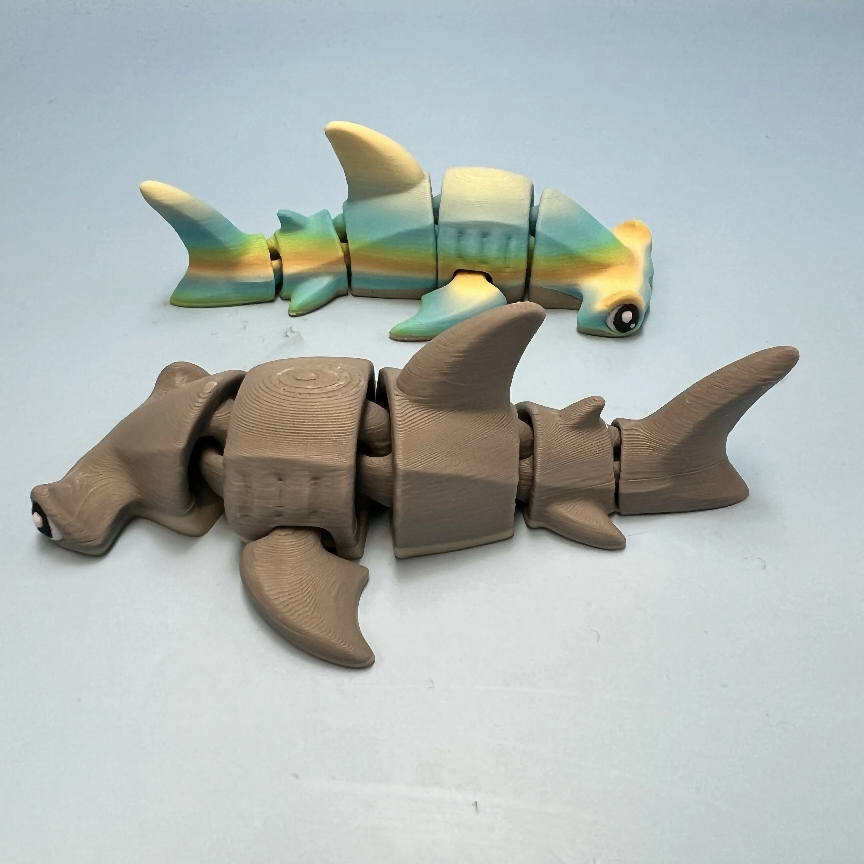 3D Printed SMALL: Articulated Sensory Fidget Animal friends Hammerhead Shark (Blue/Green/Beige & Grey) 9cm - Image 6