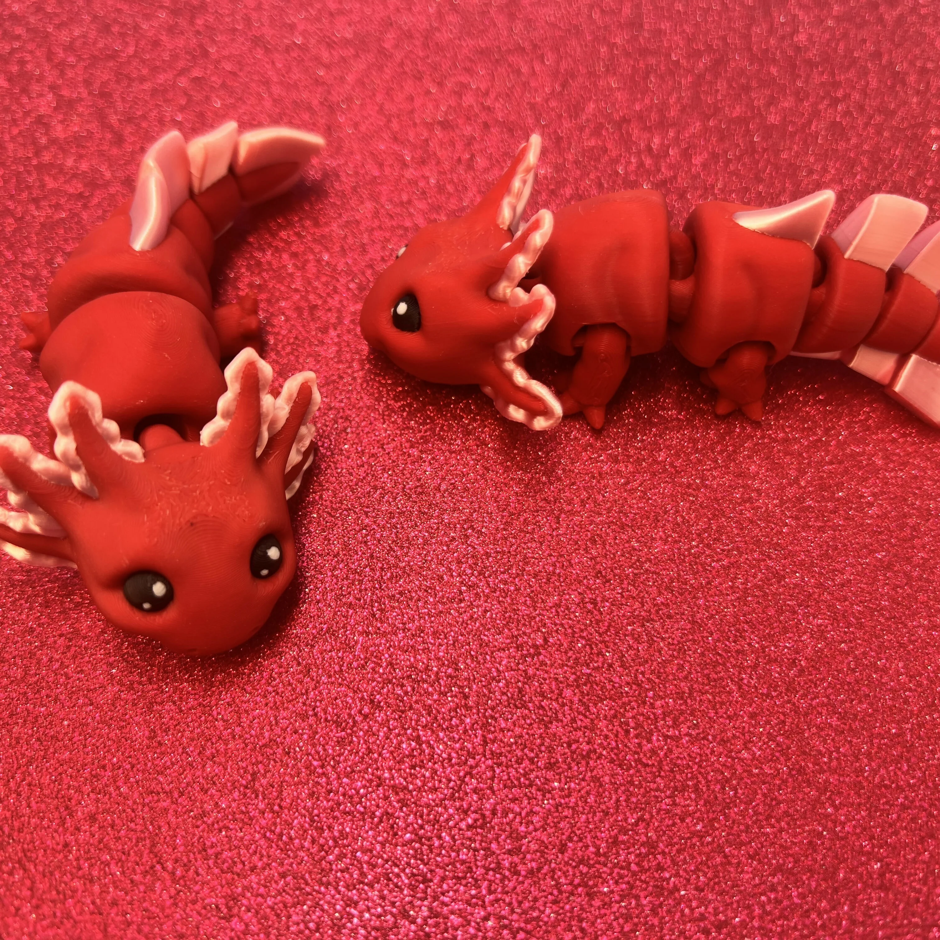 3D Printed SMALL: Articulated Sensory Fidget Animals friends Axolotl (Black/Red) 11cm