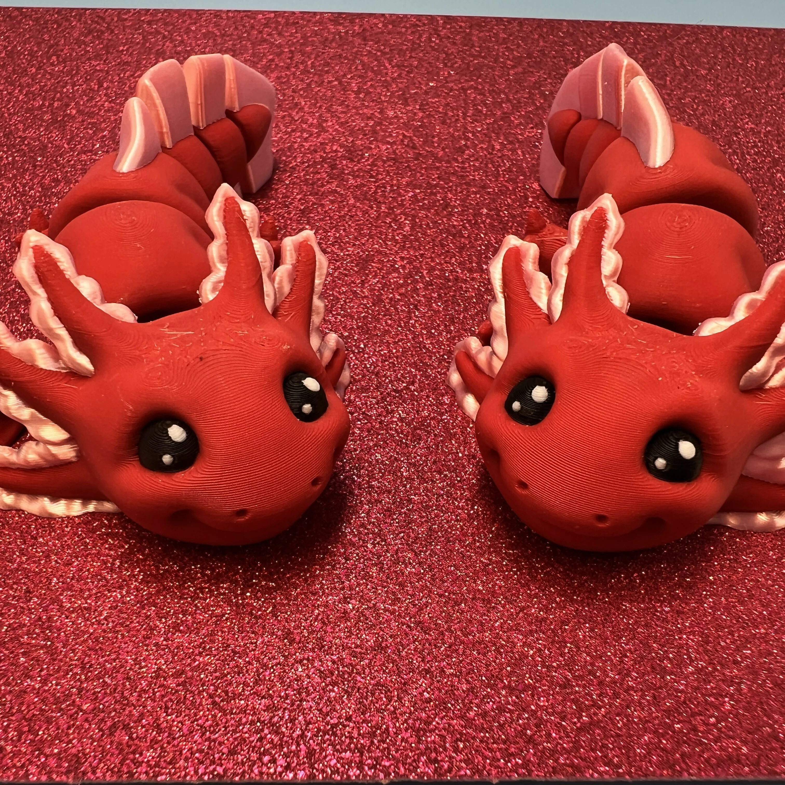 3D Printed SMALL: Articulated Sensory Fidget Animals friends Axolotl (Black/Red) 11cm - Image 3