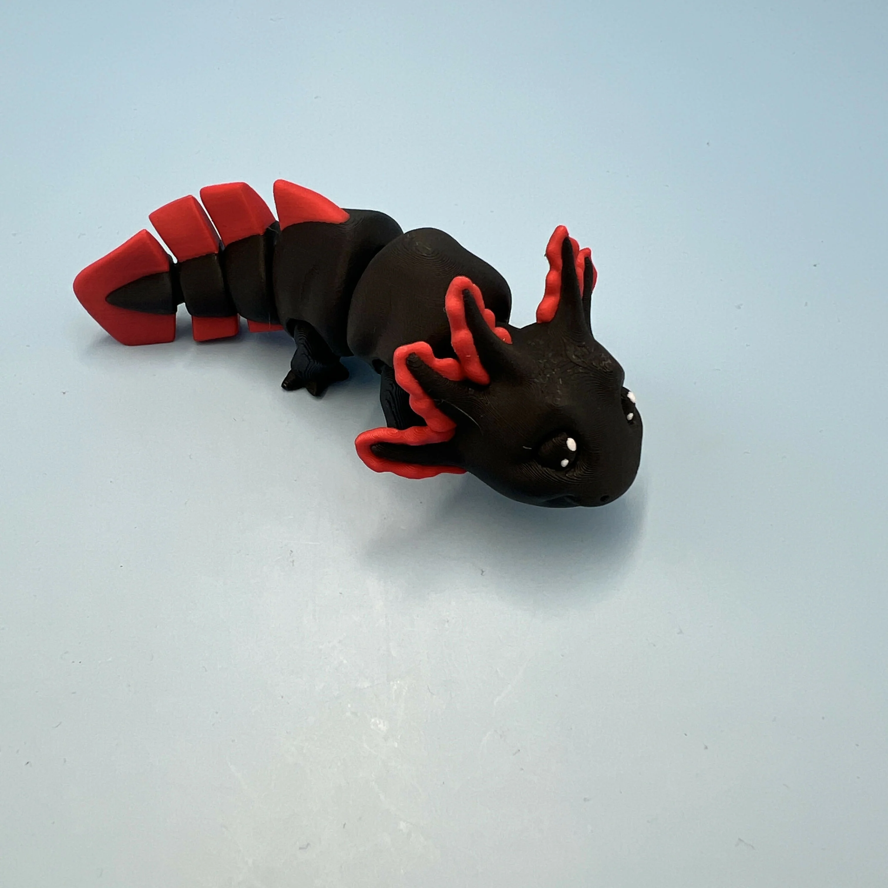 3D Printed SMALL: Articulated Sensory Fidget Animals friends Axolotl (Black/Red) 11cm - Image 3
