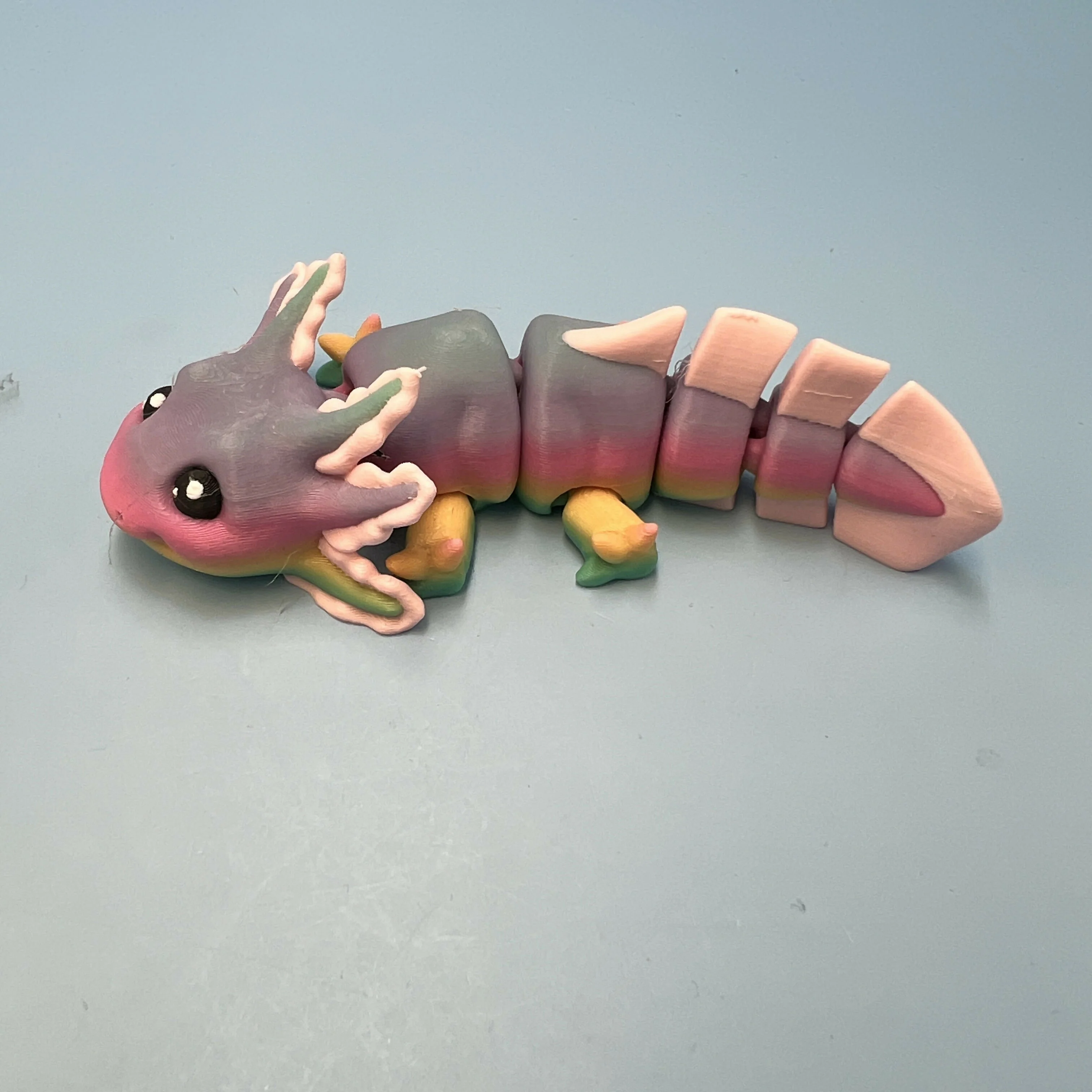 3D Printed SMALL: Articulated Sensory Fidget Animals friends Axolotl (Rainbow Candy / Pink) 11cm - Image 2
