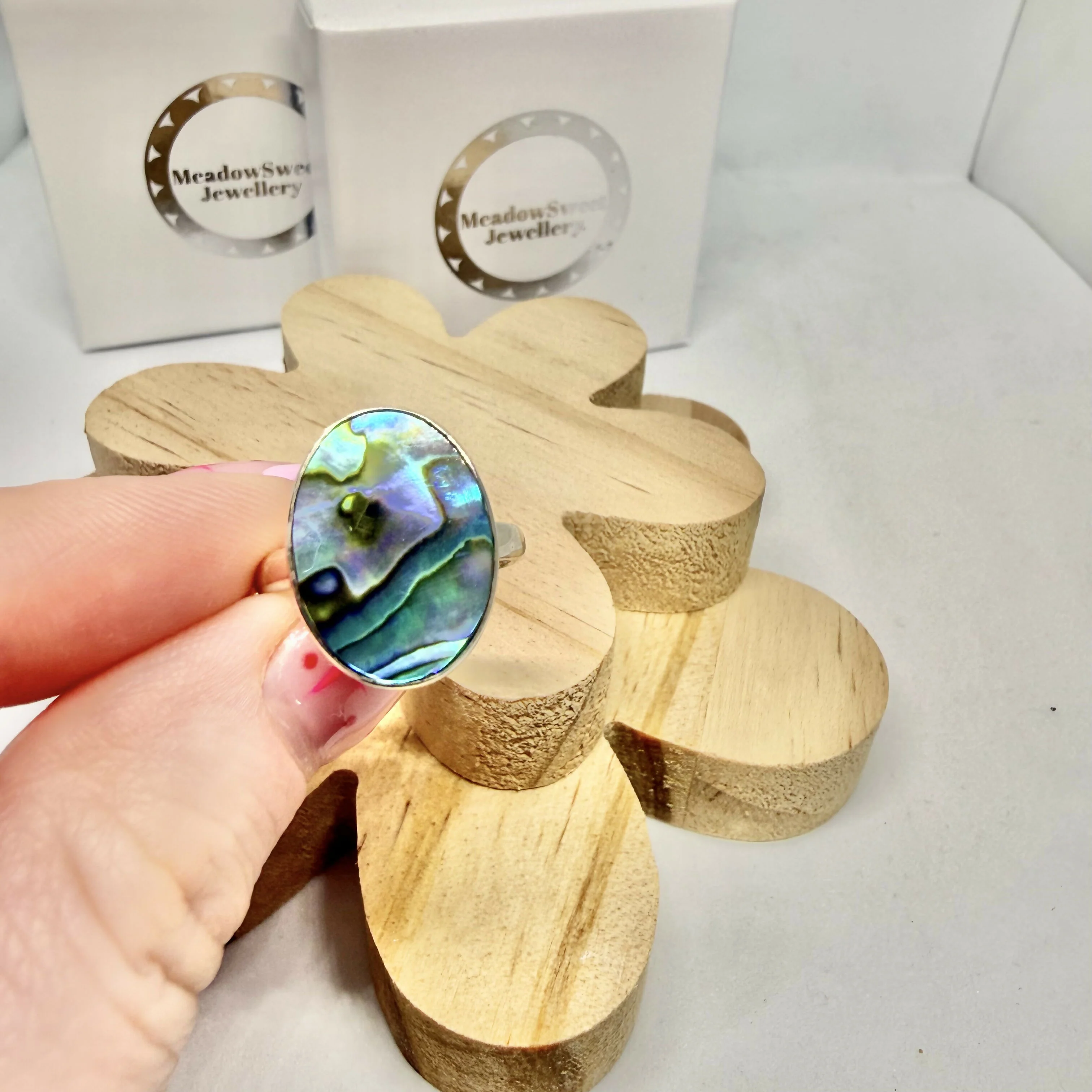 ABALONE OVAL RING SIZE O - Image 2