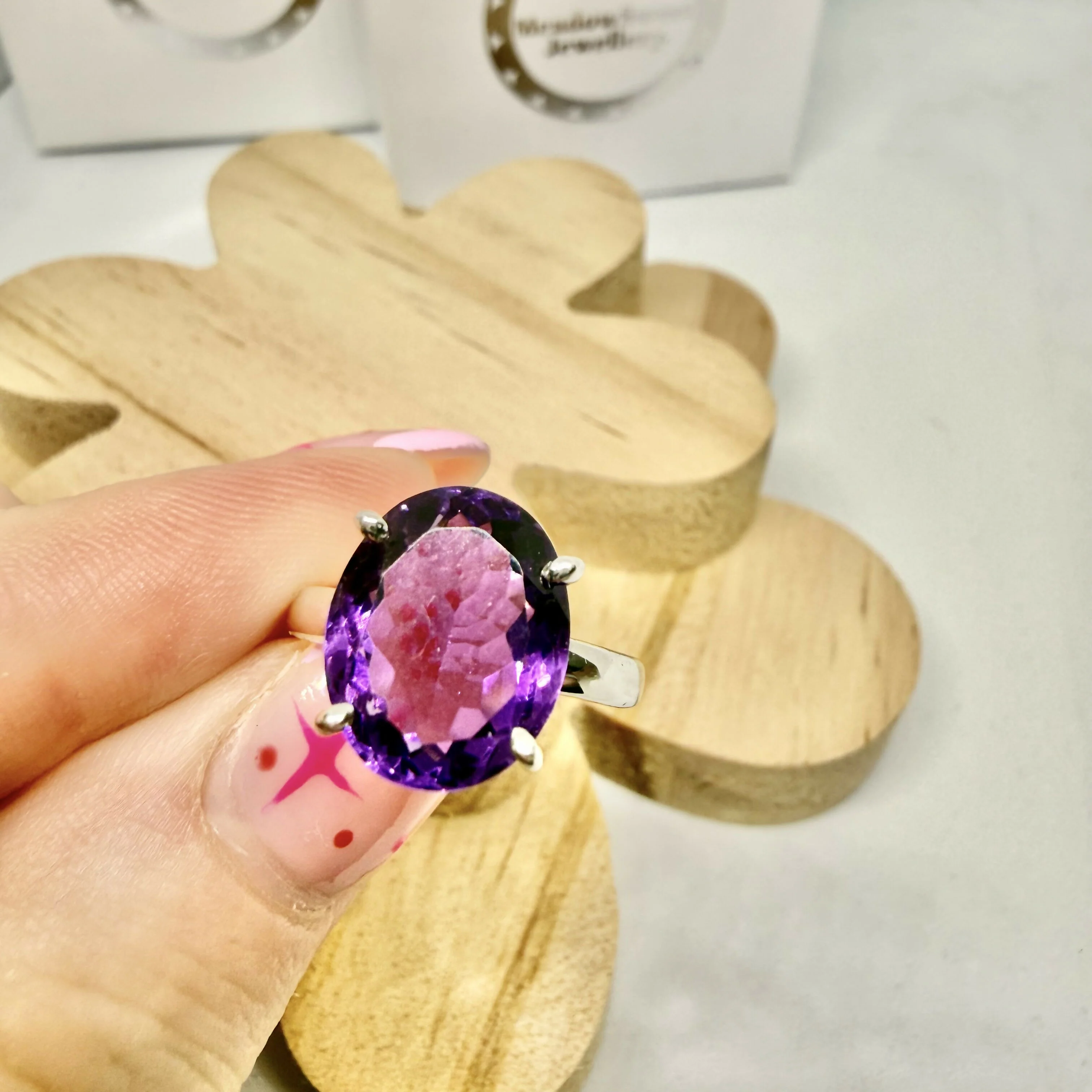 AMETHYST OVAL RING SIZE N - Image 2