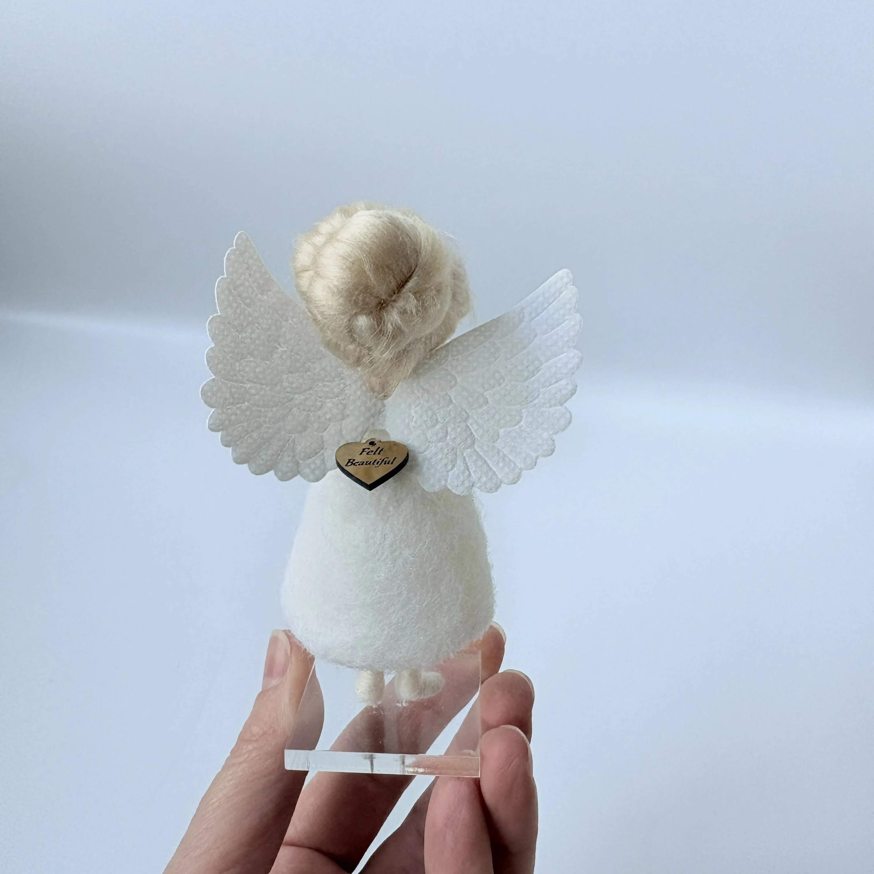 Angel Praying - Image 2