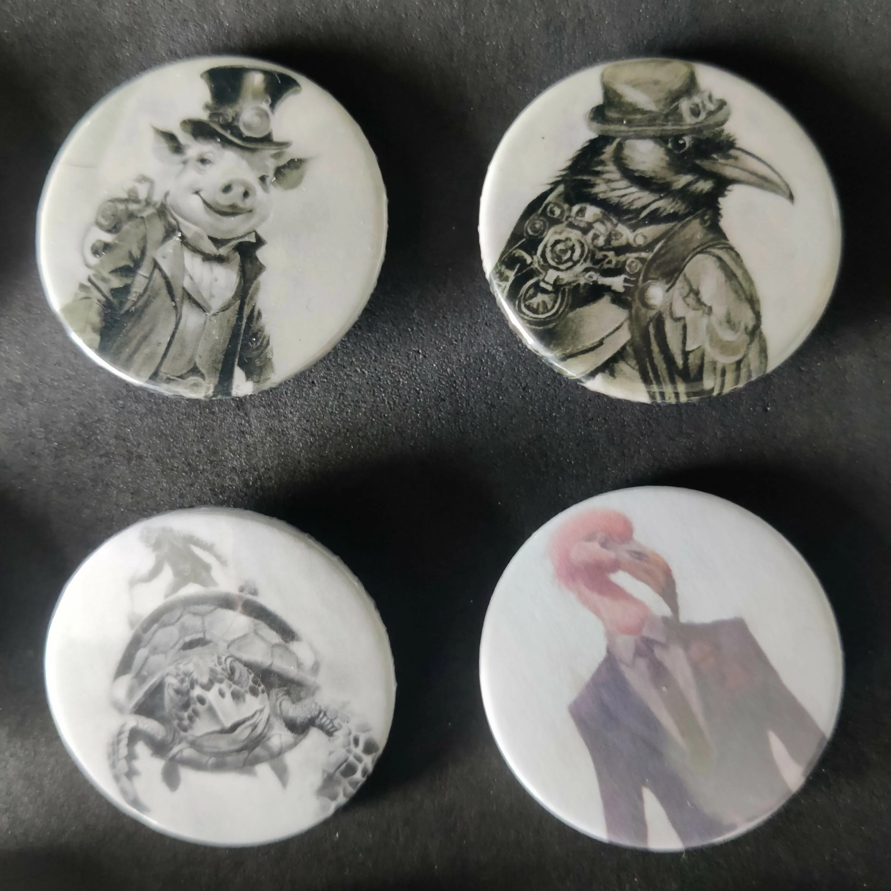 Animal Artwork Badges 36mm - Image 4