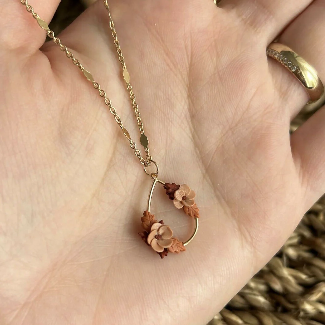 Autumn Flower Necklace - Image 2
