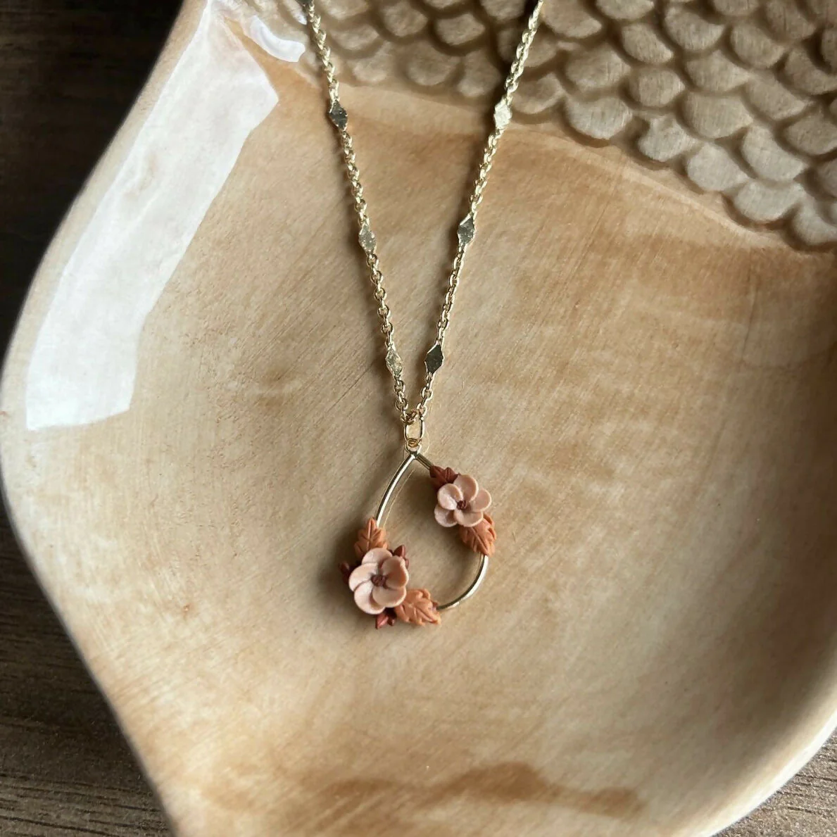 Autumn Flower Necklace - Image 4