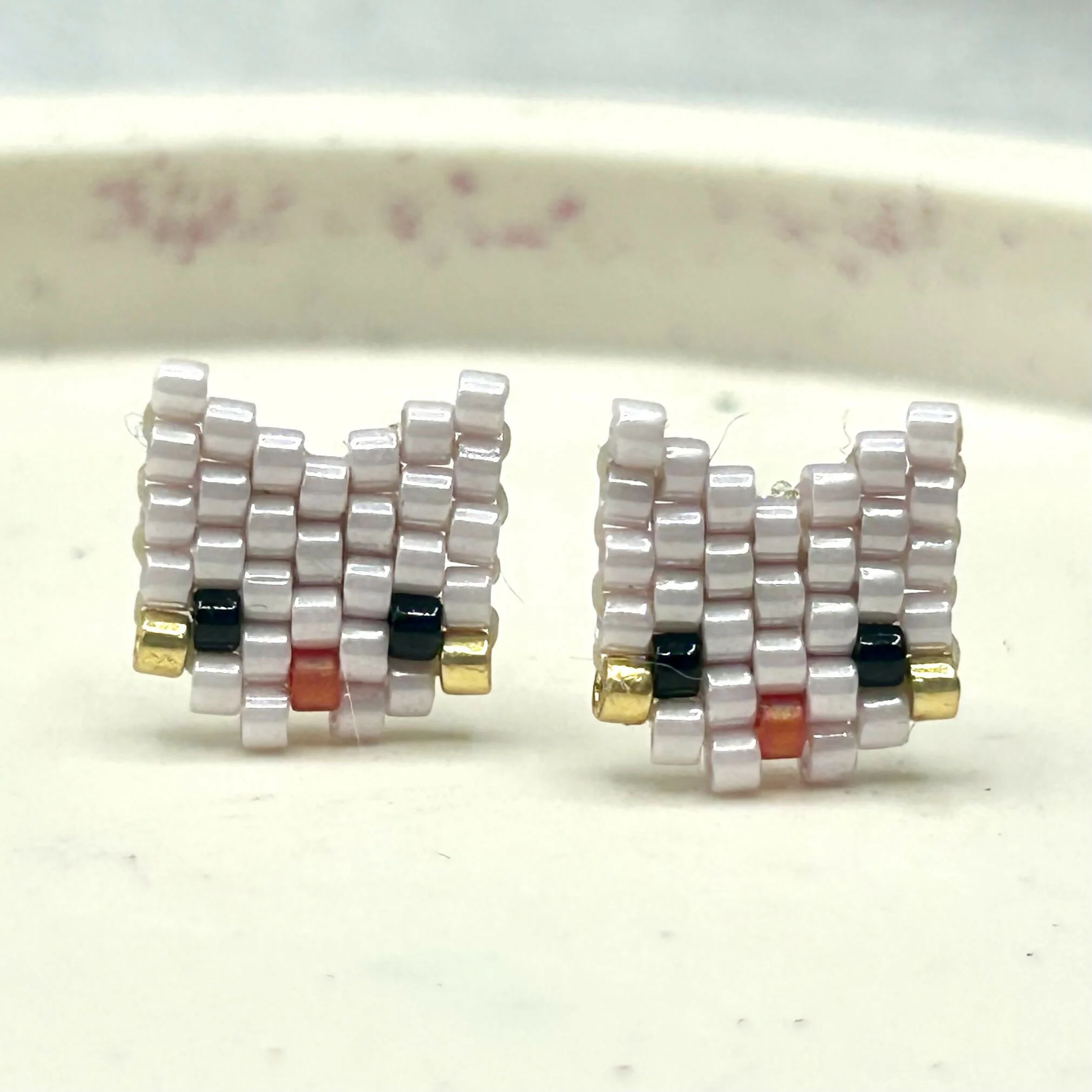 Beaded Cat Face Earrings – Handmade Studs - Image 2