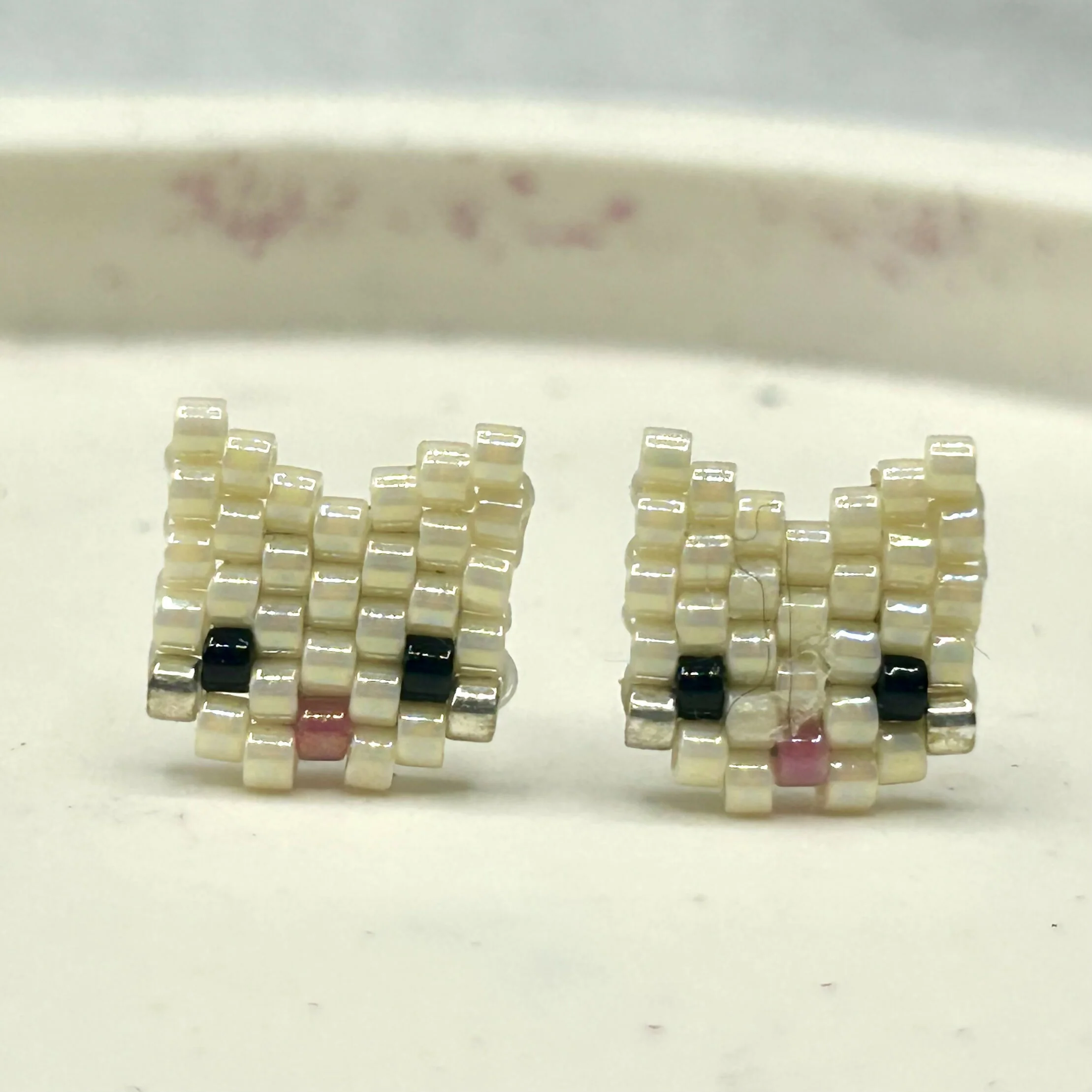 Beaded Cat Face Earrings – Handmade Studs - Image 4
