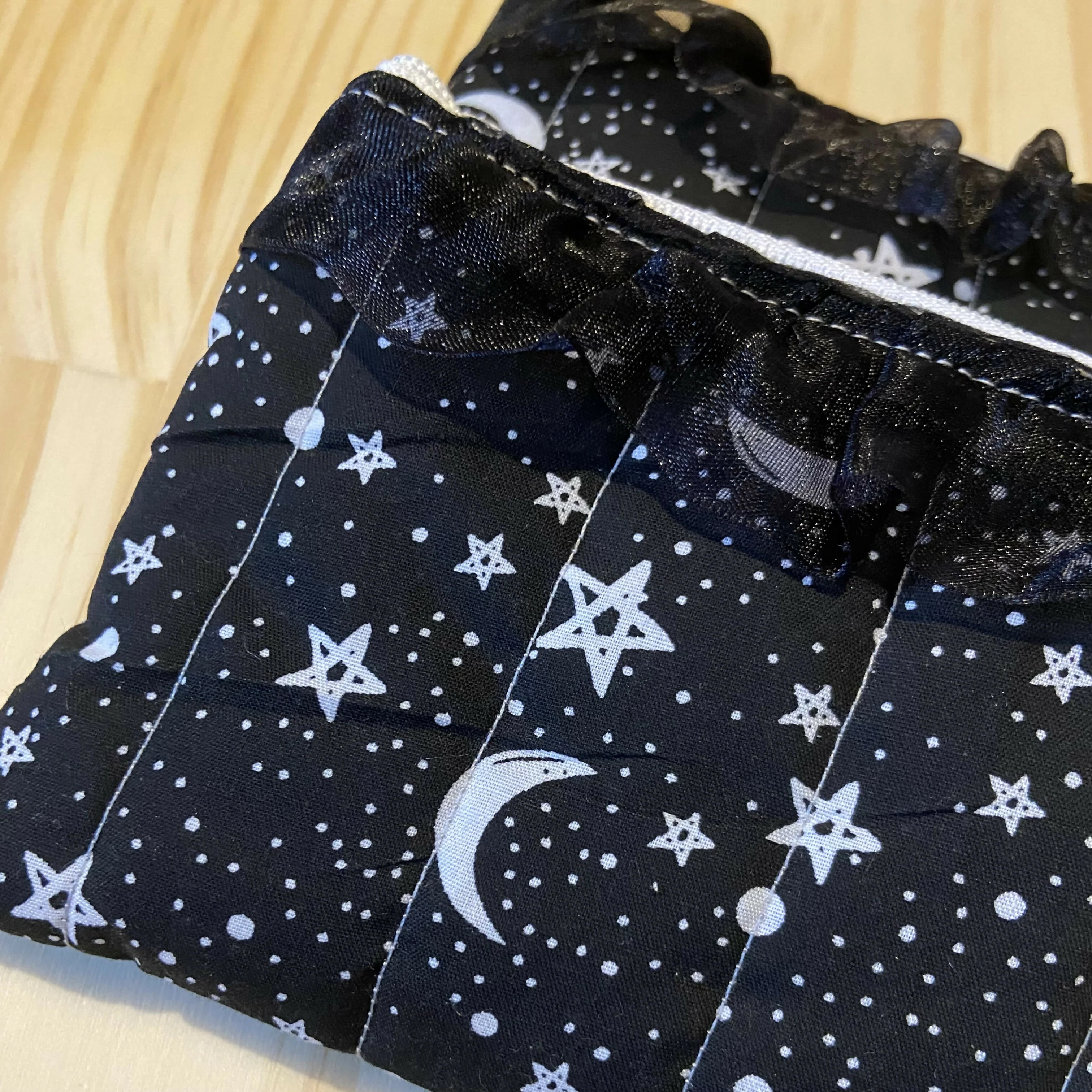 Black and White Stars Mini Zipper Pouch - Image 3