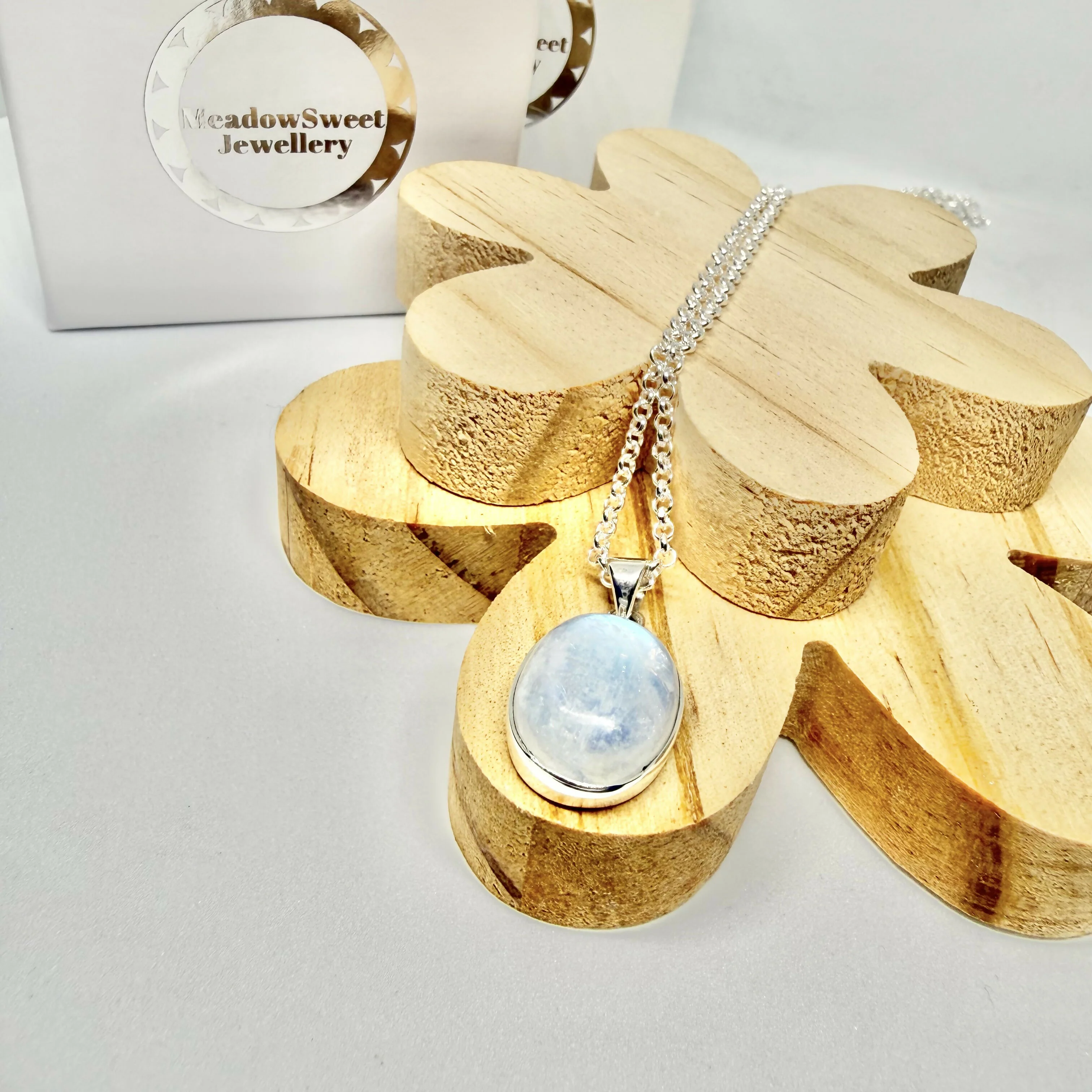 BLUE MOONSTONE NECKLACE