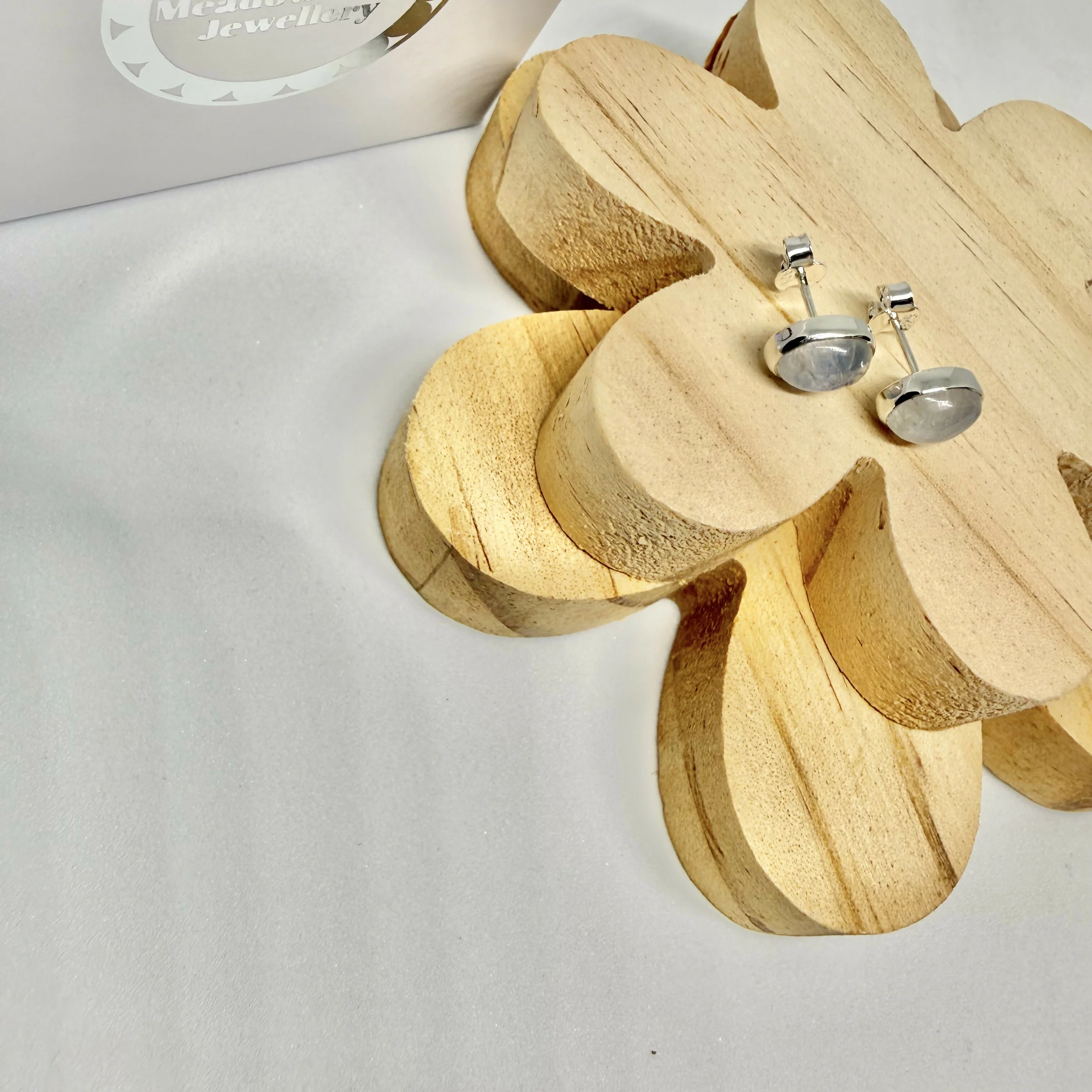 BLUE MOONSTONE STUD EARRINGS - Image 2