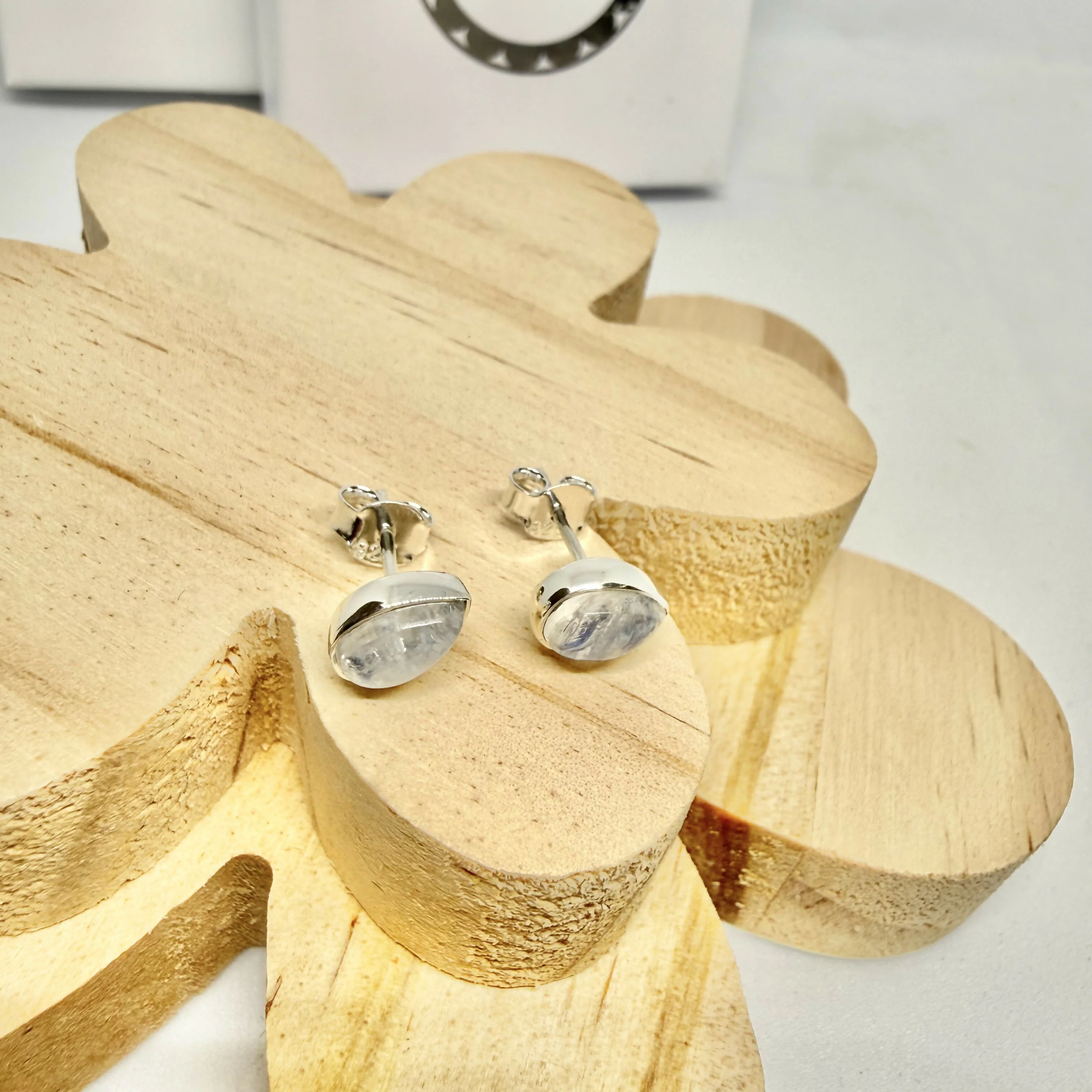 BLUE MOONSTONE STUD EARRINGS - Image 2