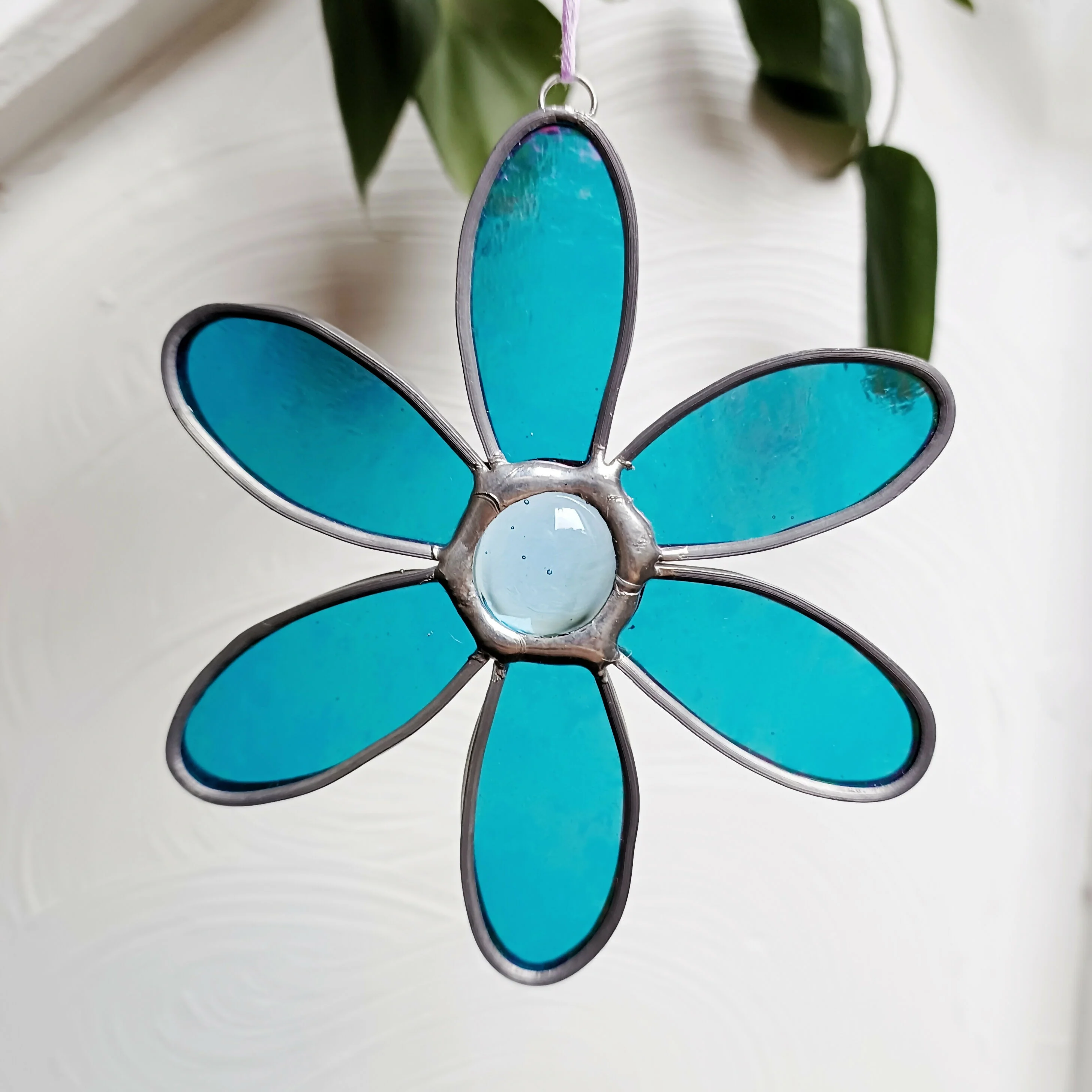 Blue Stained Glass Daisy Flower Suncatcher - Image 2