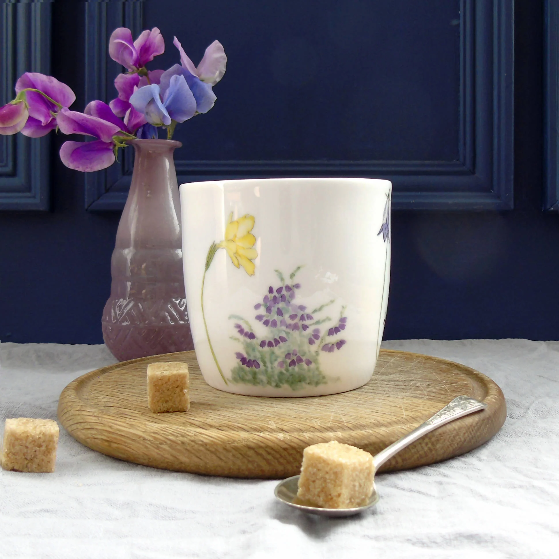Bone China Brown Hare Mug - Image 3