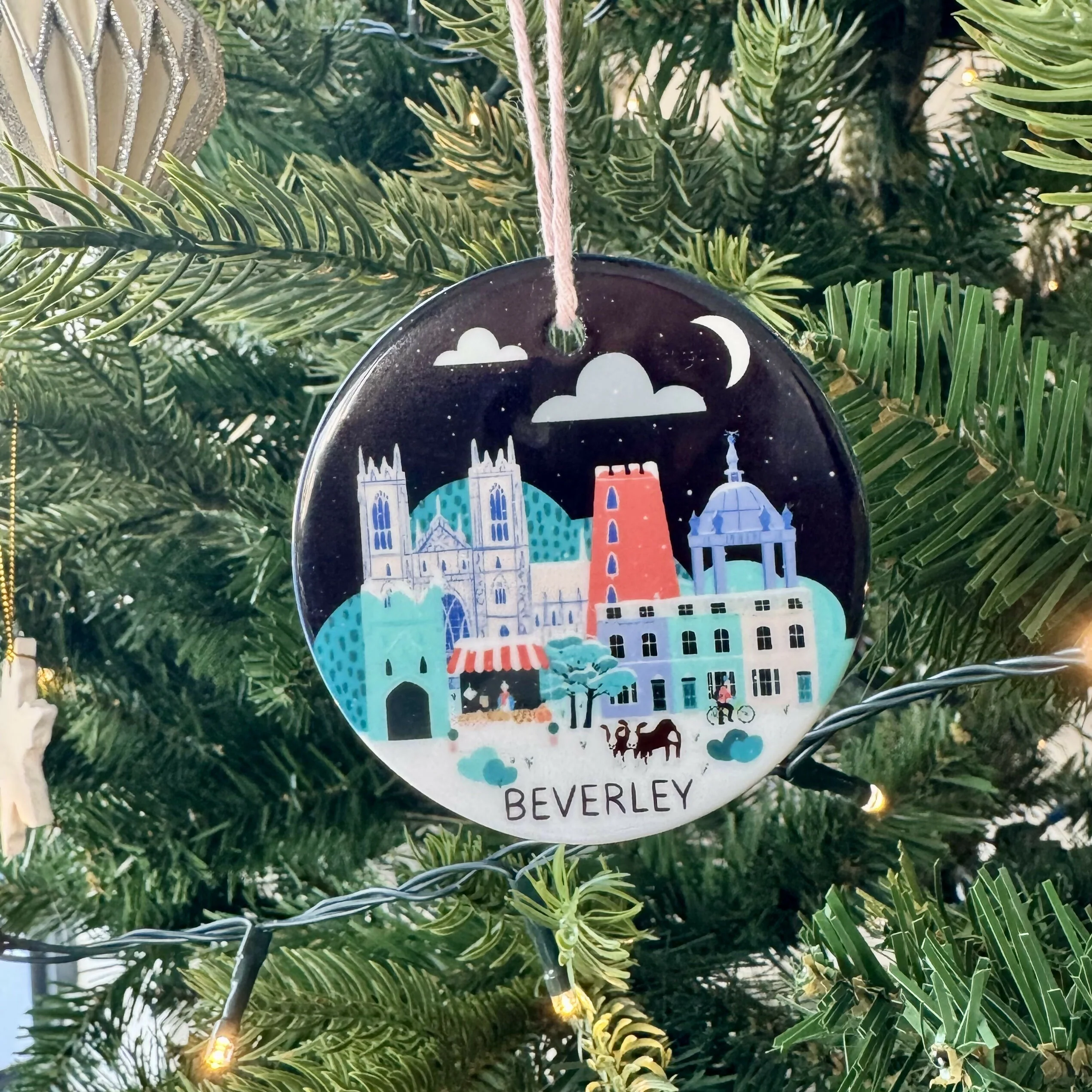 Ceramic Beverley Art Bauble