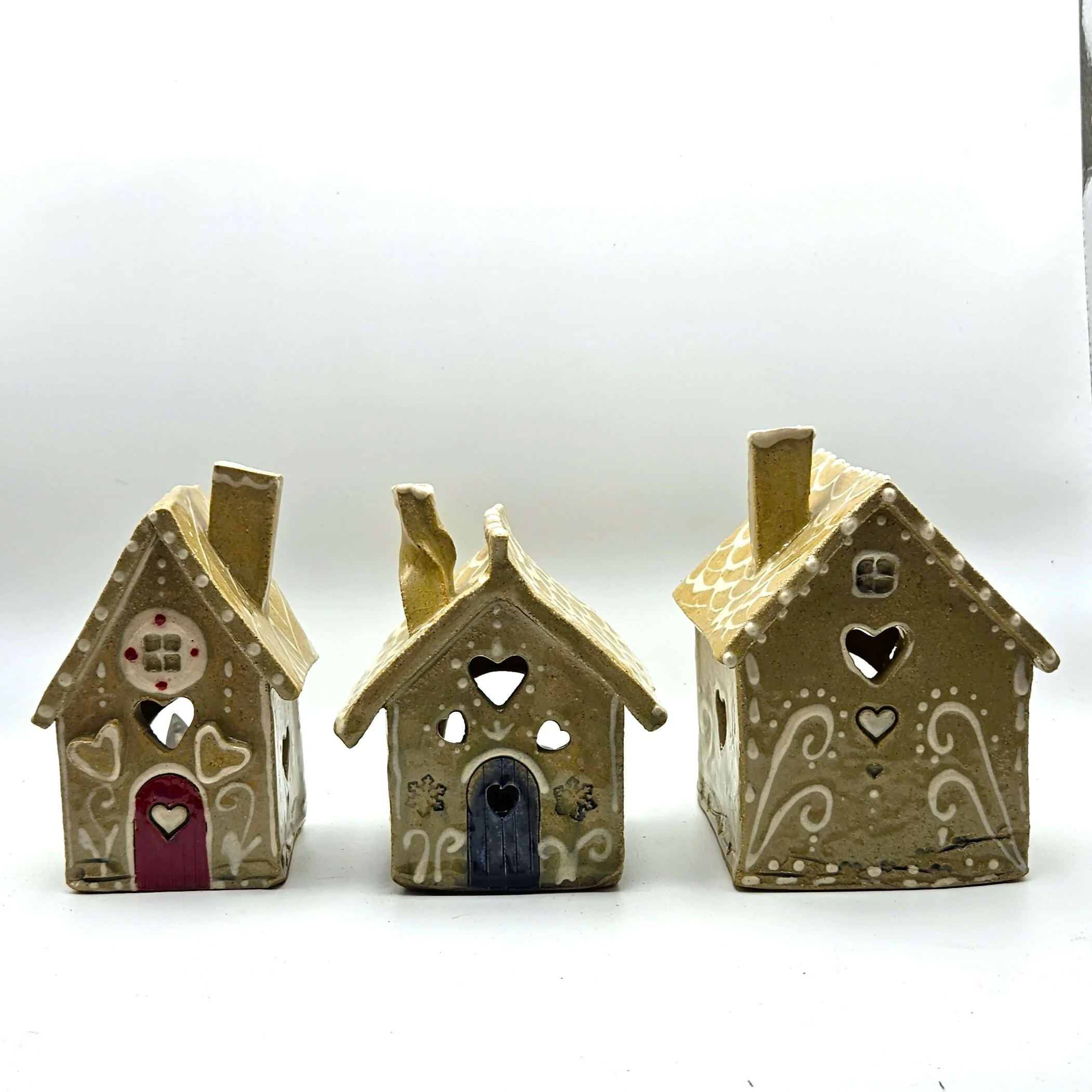 CHARMING CERAMIC GINGERBREAD TEA LIGHT HOUSE - Image 2