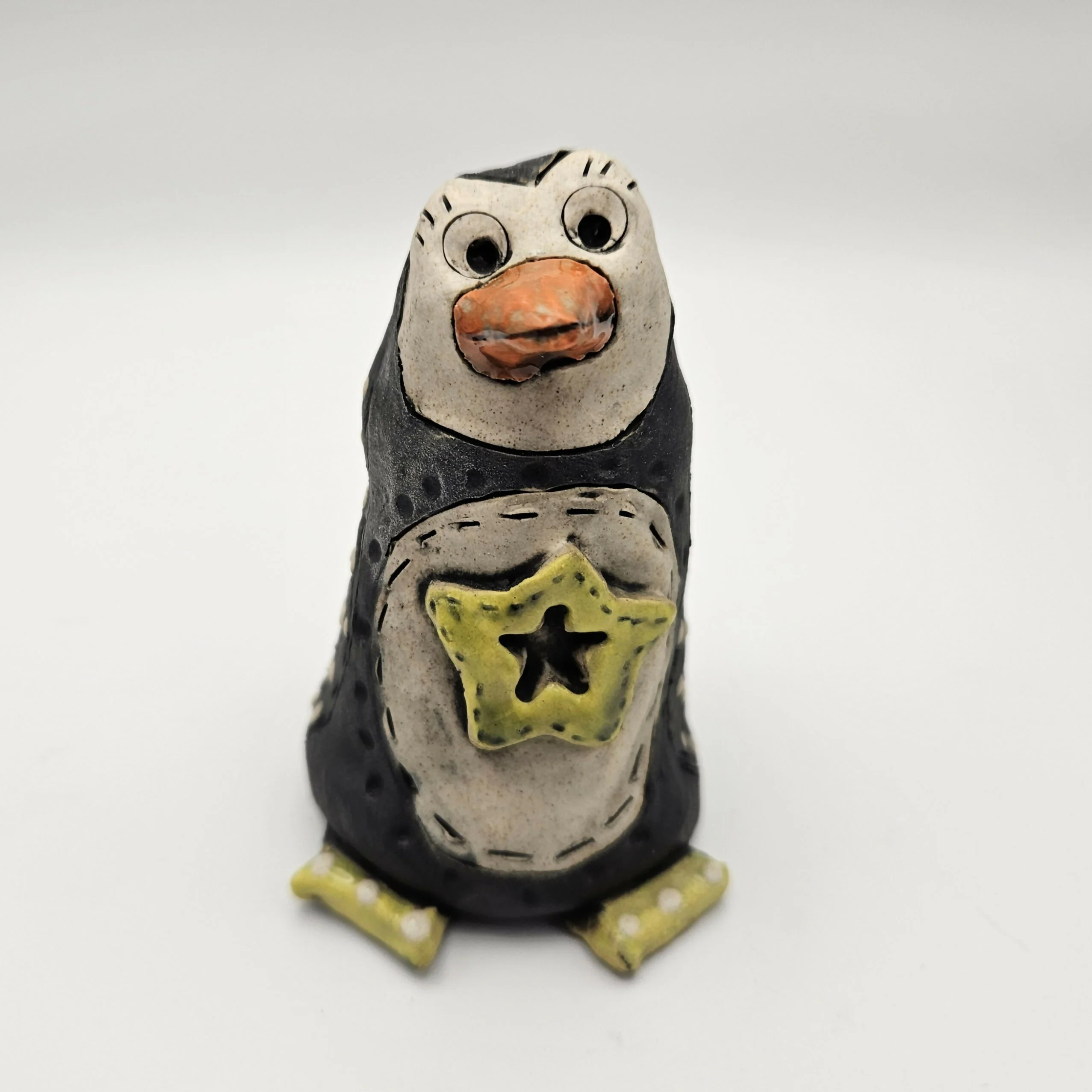 CHARMING CERAMIC PENGUIN. - Image 5