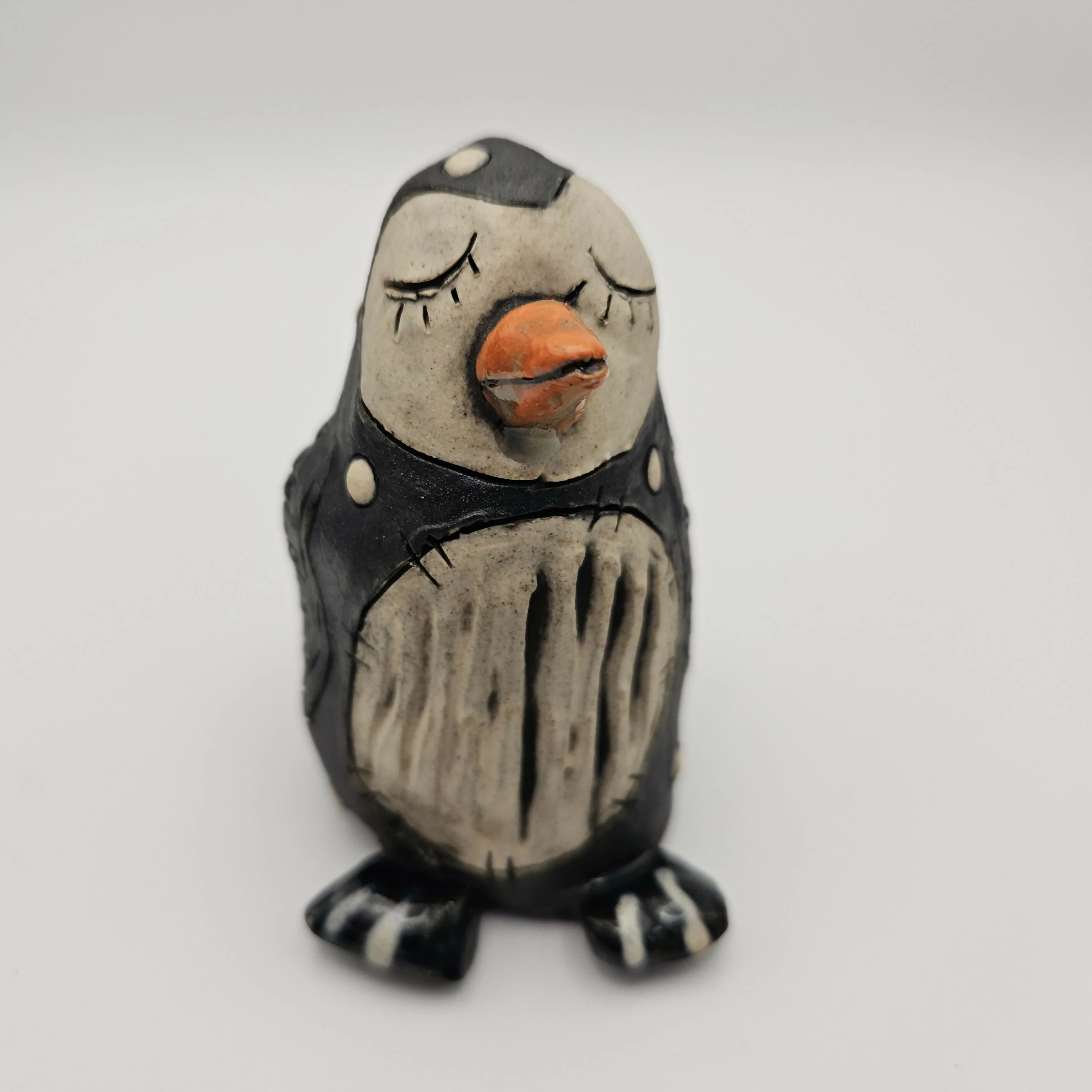 CHARMING CERAMIC PENGUIN. - Image 7