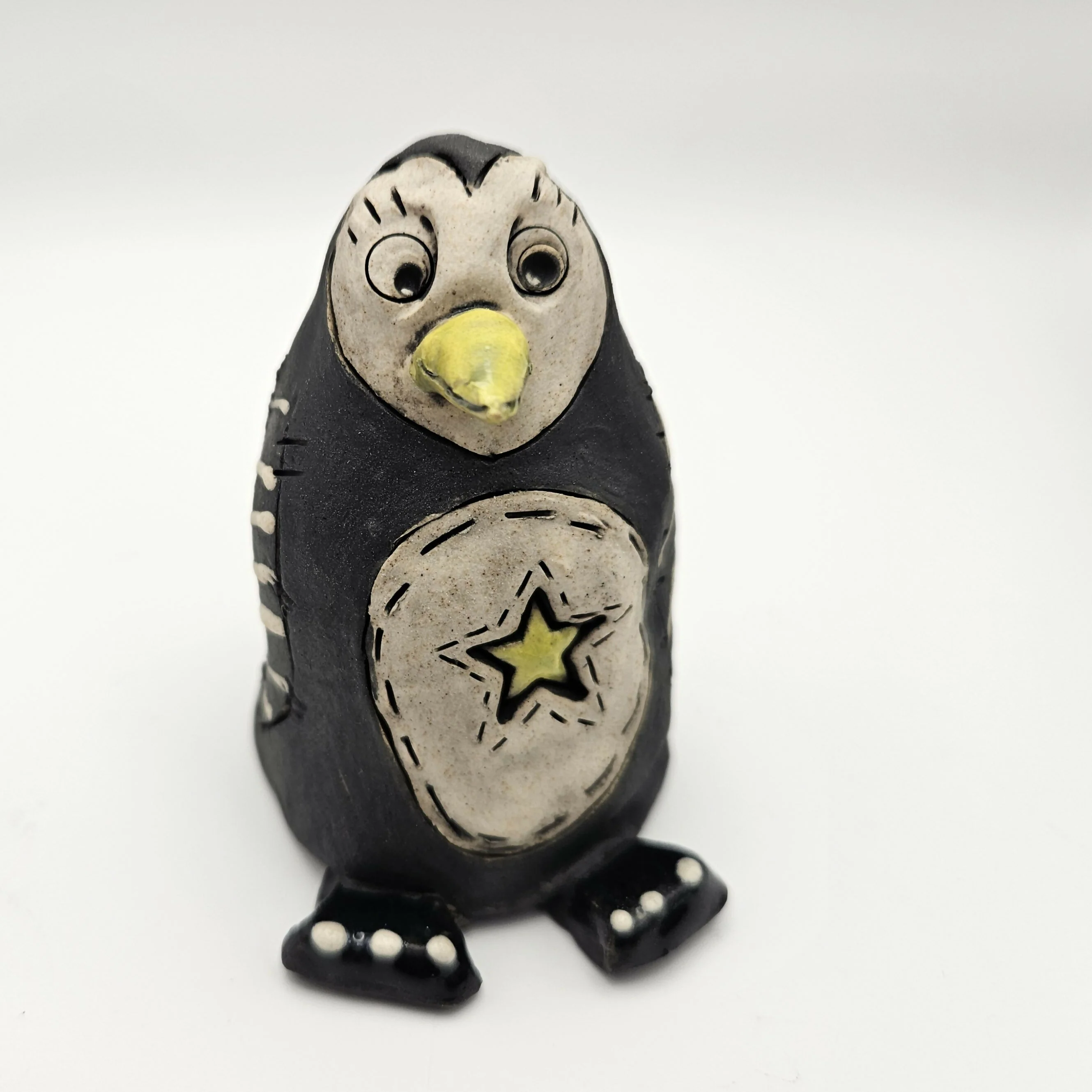 CHARMING CERAMIC PENGUIN. - Image 9