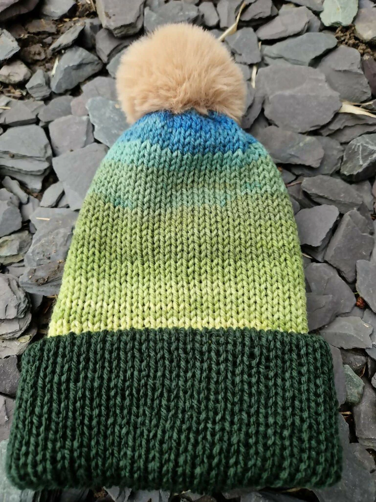 Childrens Bobble Hats - Image 7