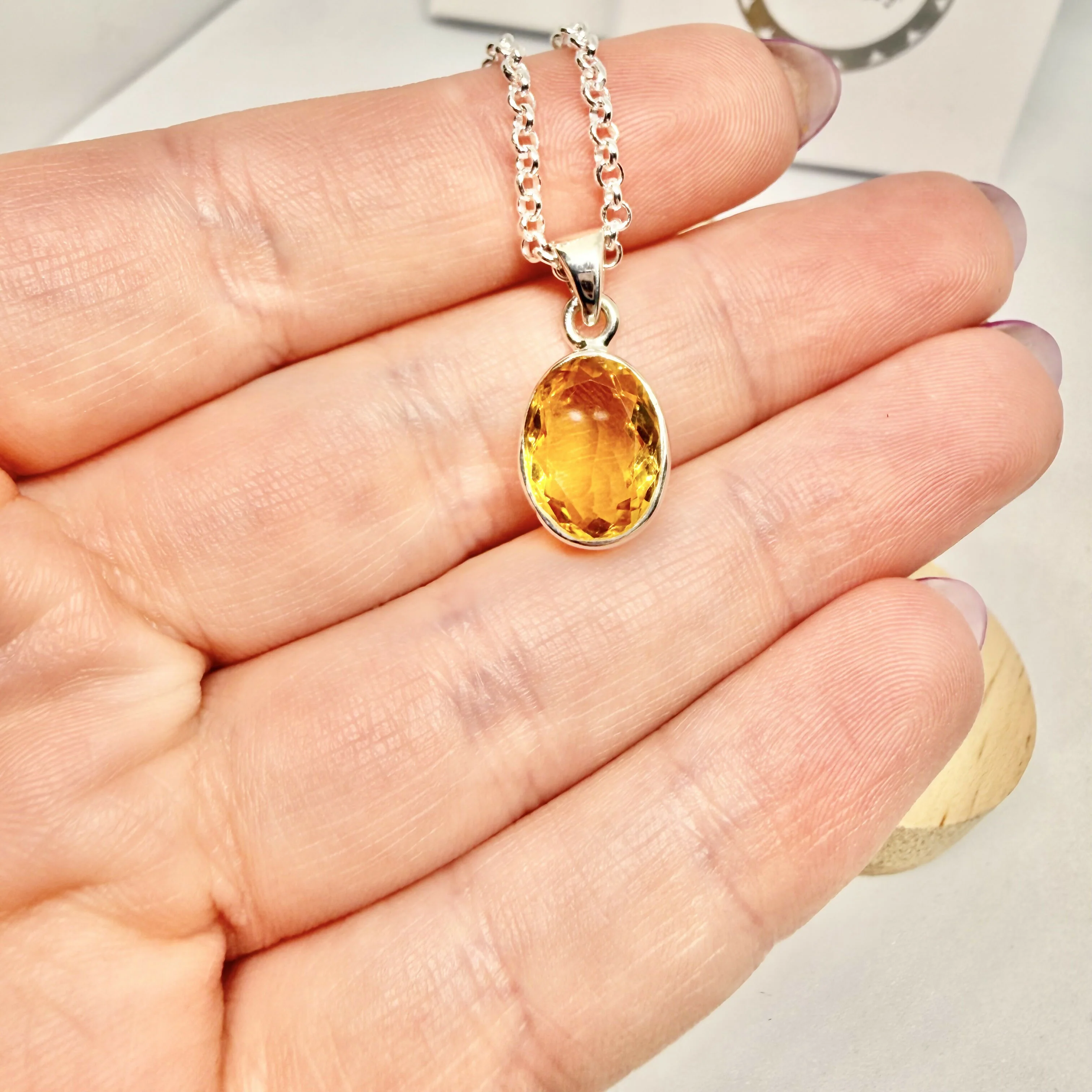 CITRINE OVAL NECKLACE - Image 3