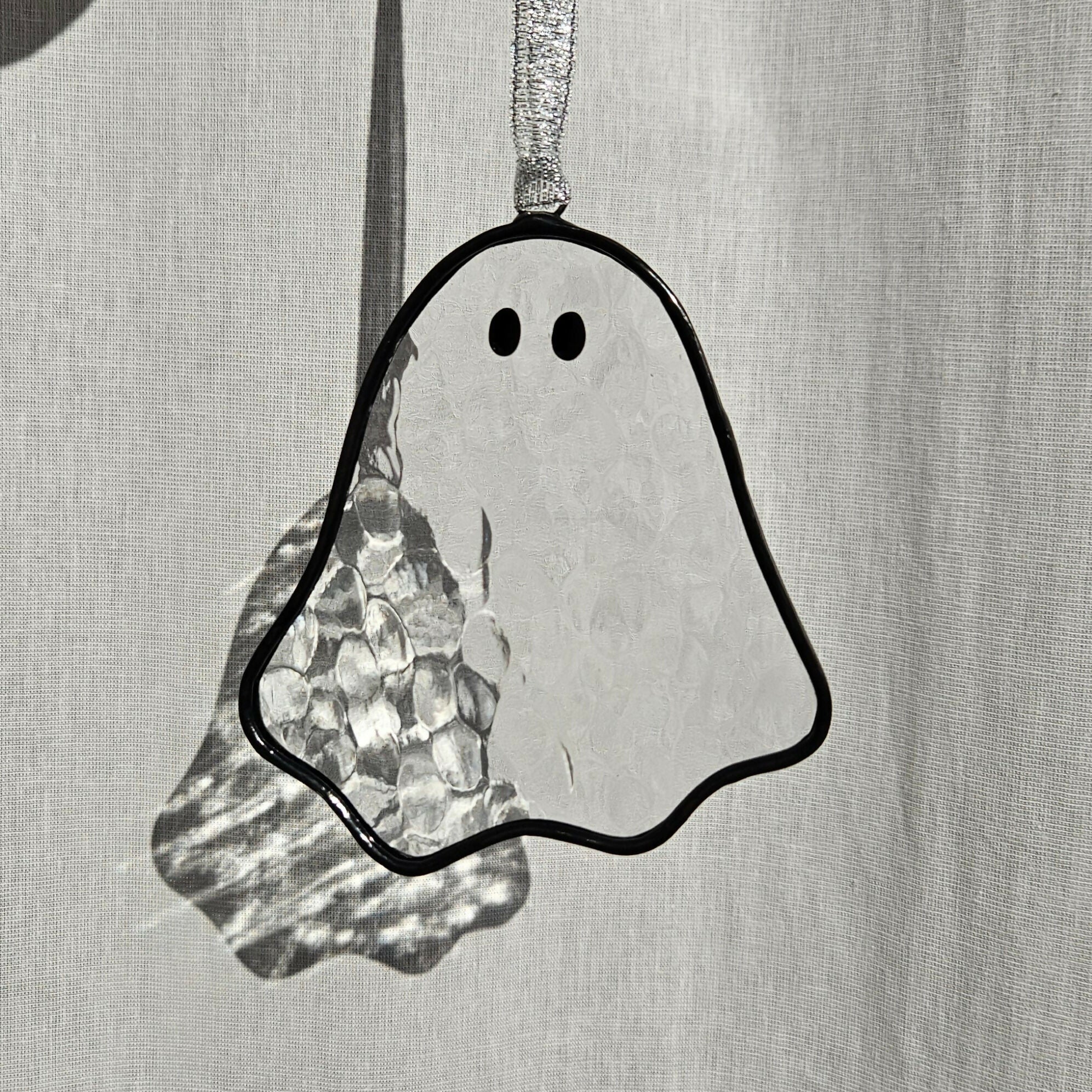 Clear Hammered Stained Glass Ghost Decoration