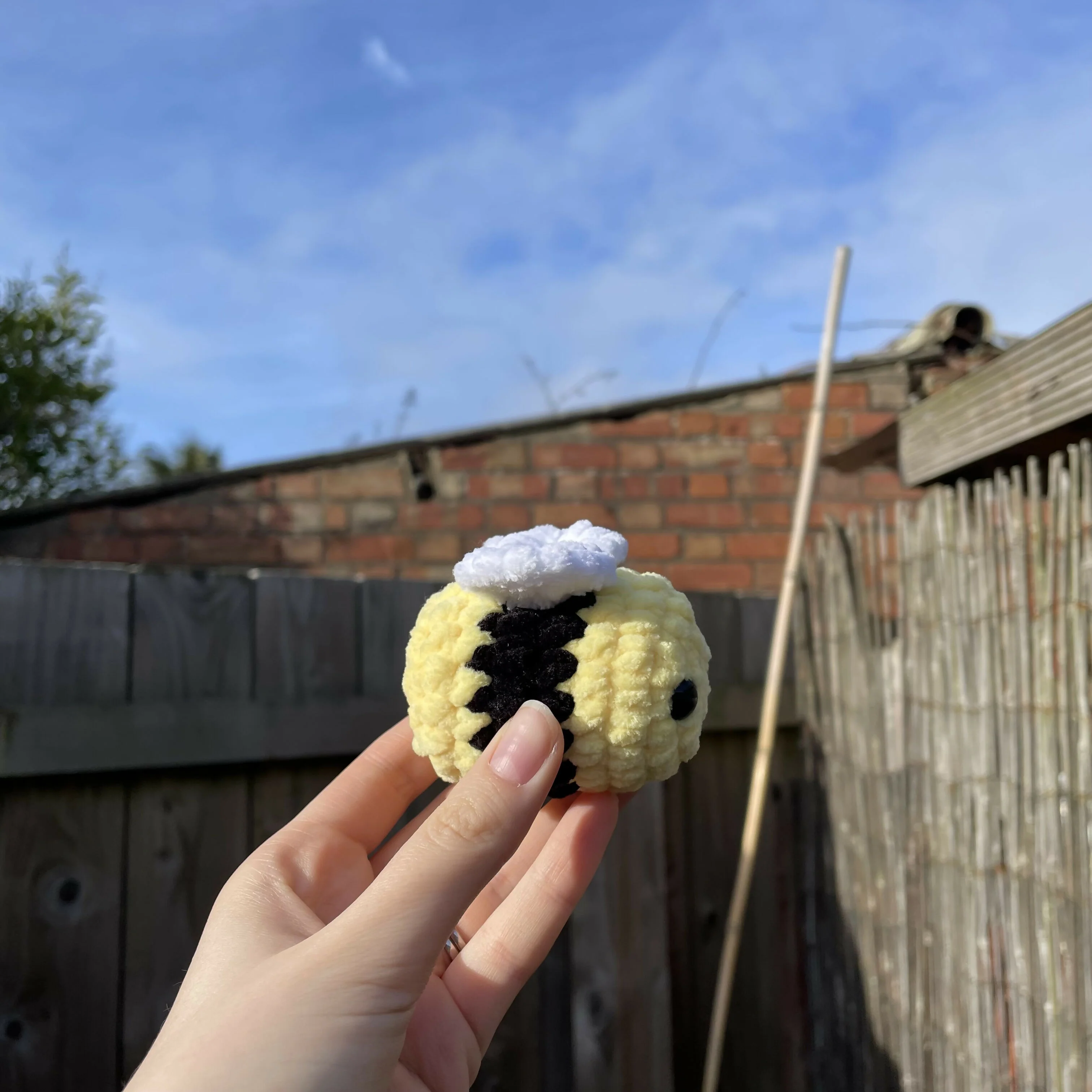 Crochet Bee - Image 3