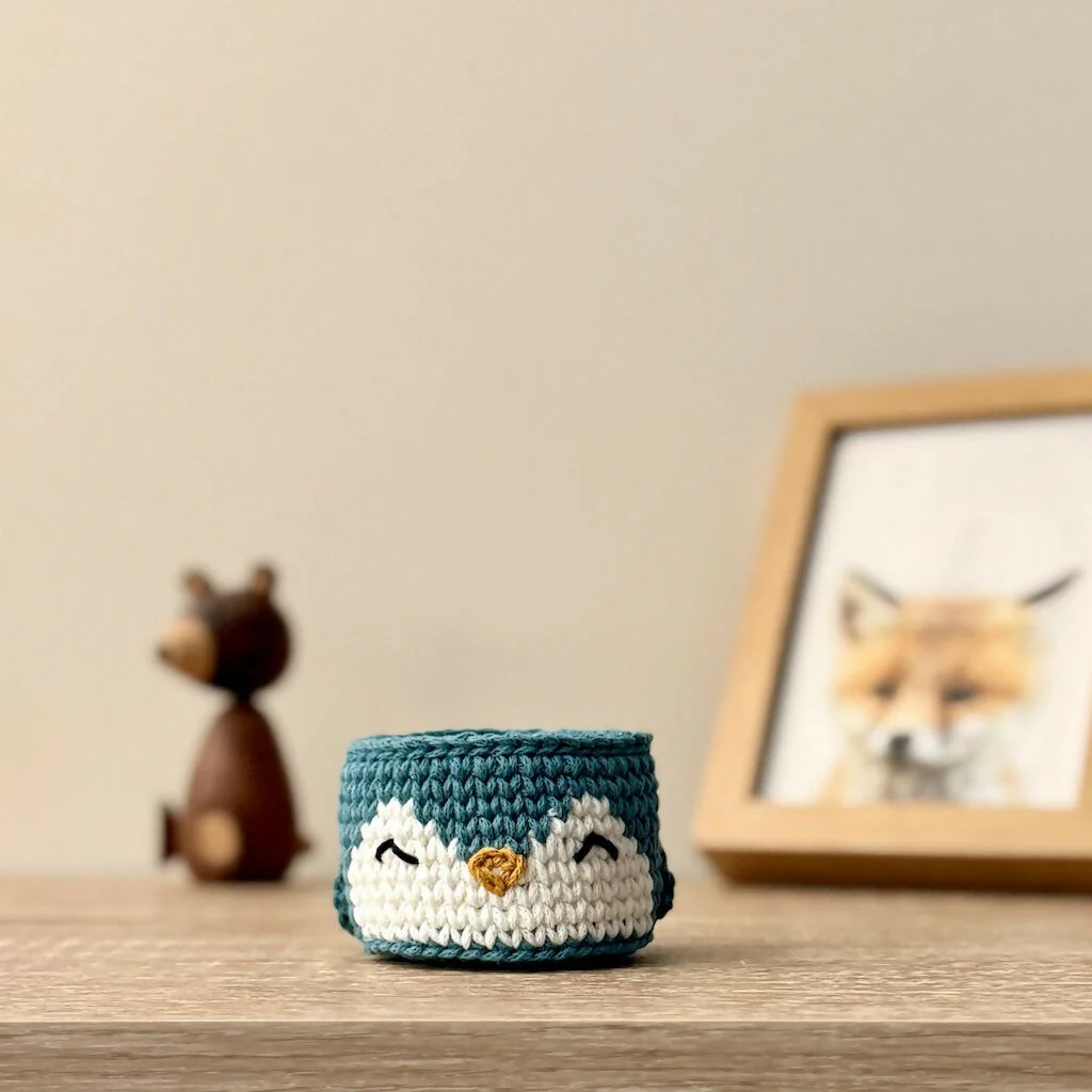 Crochet Petite Penguin Basket - Image 4