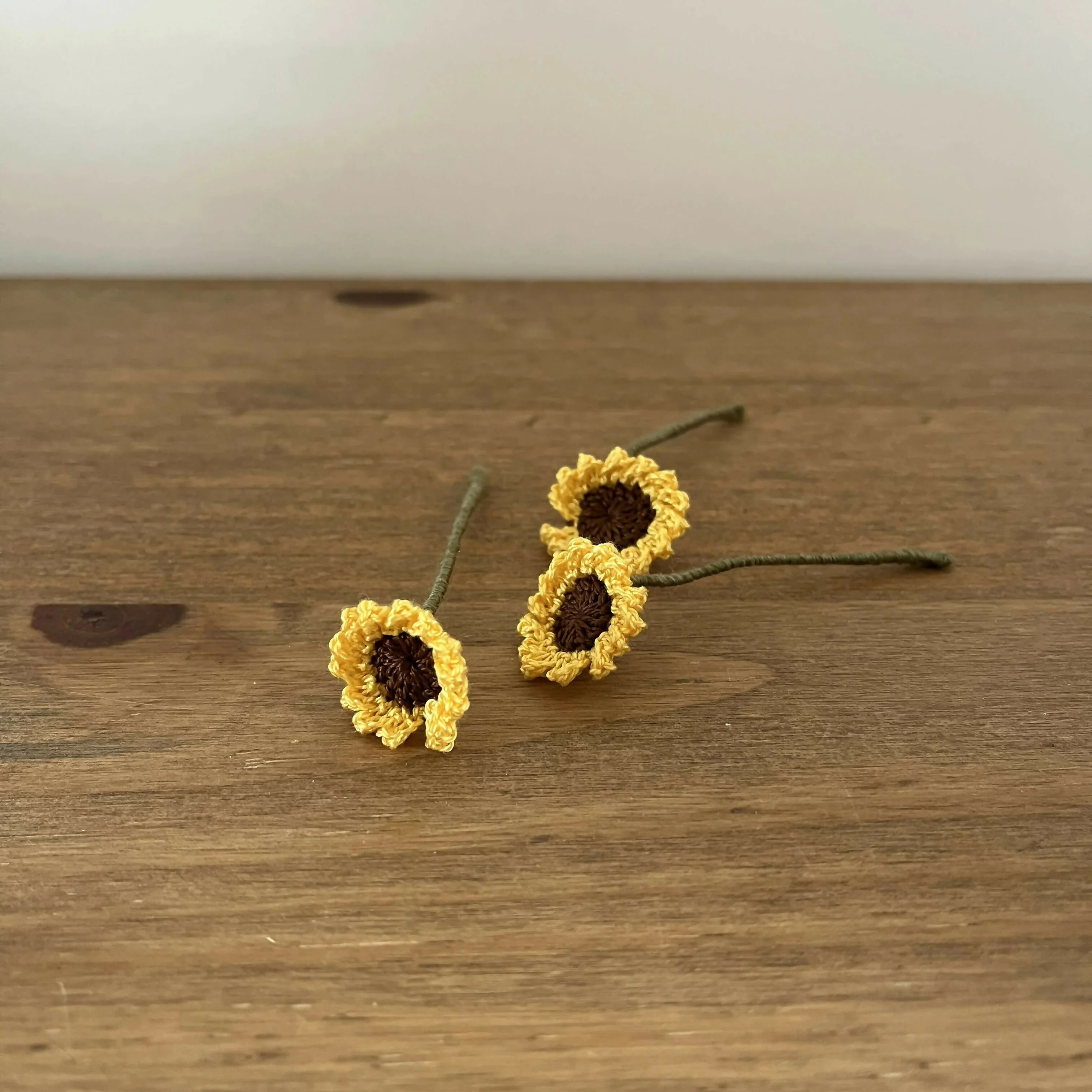 Crochet Sunflower Vase - Image 2