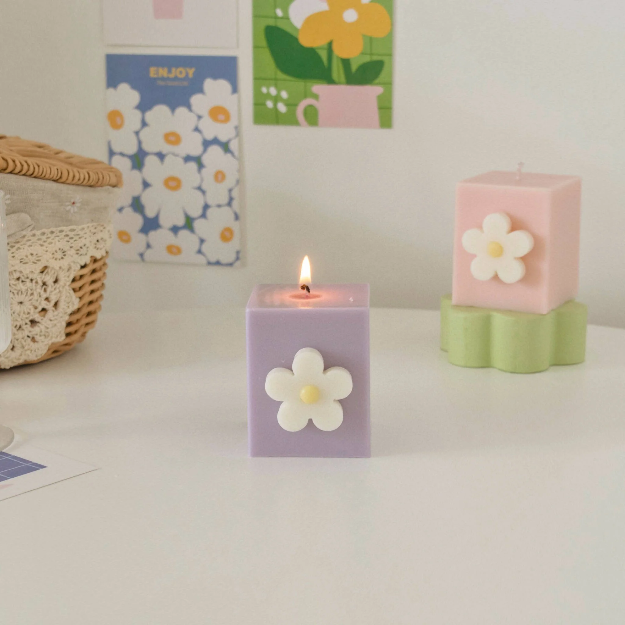Daisy Flower Candle