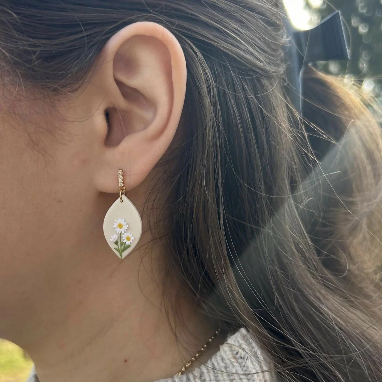 Daisy Flower - Polymer Clay Earrings - Image 2