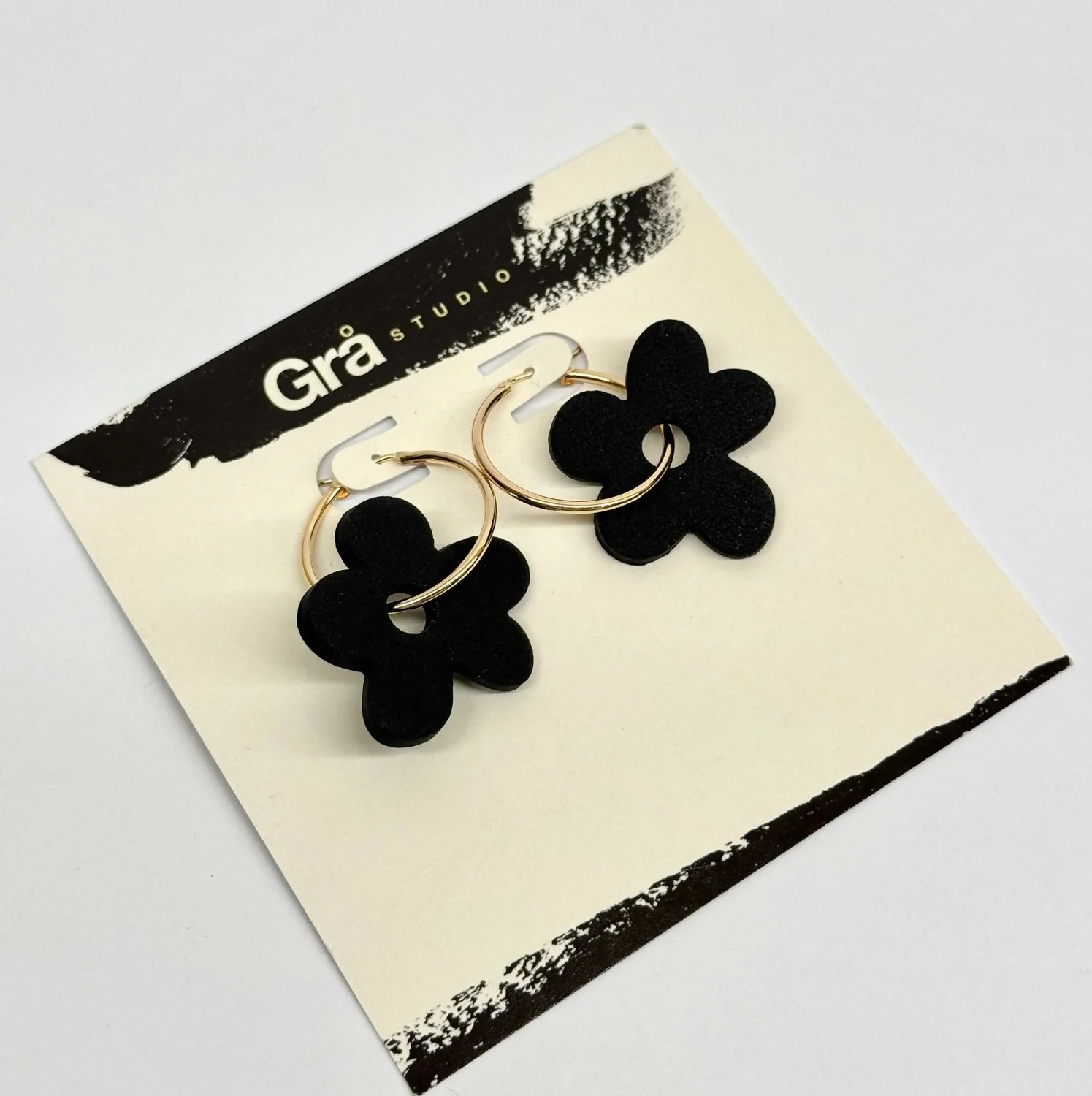 Daisy / Gold Hoop Earrings With Charm / Black
