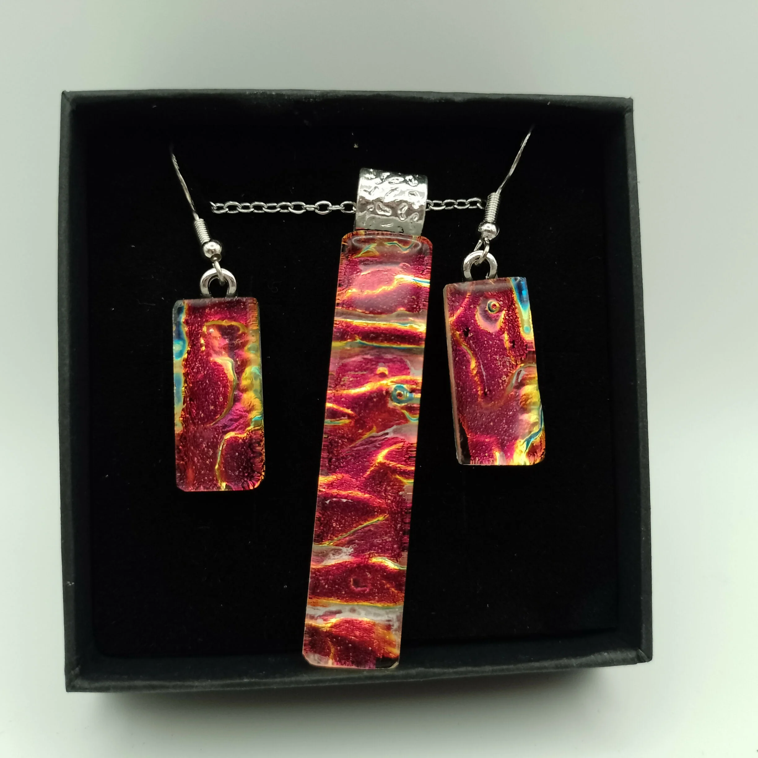 Dichroic Glass Red and Gold Ripple Pendant and Earring Set - Image 2