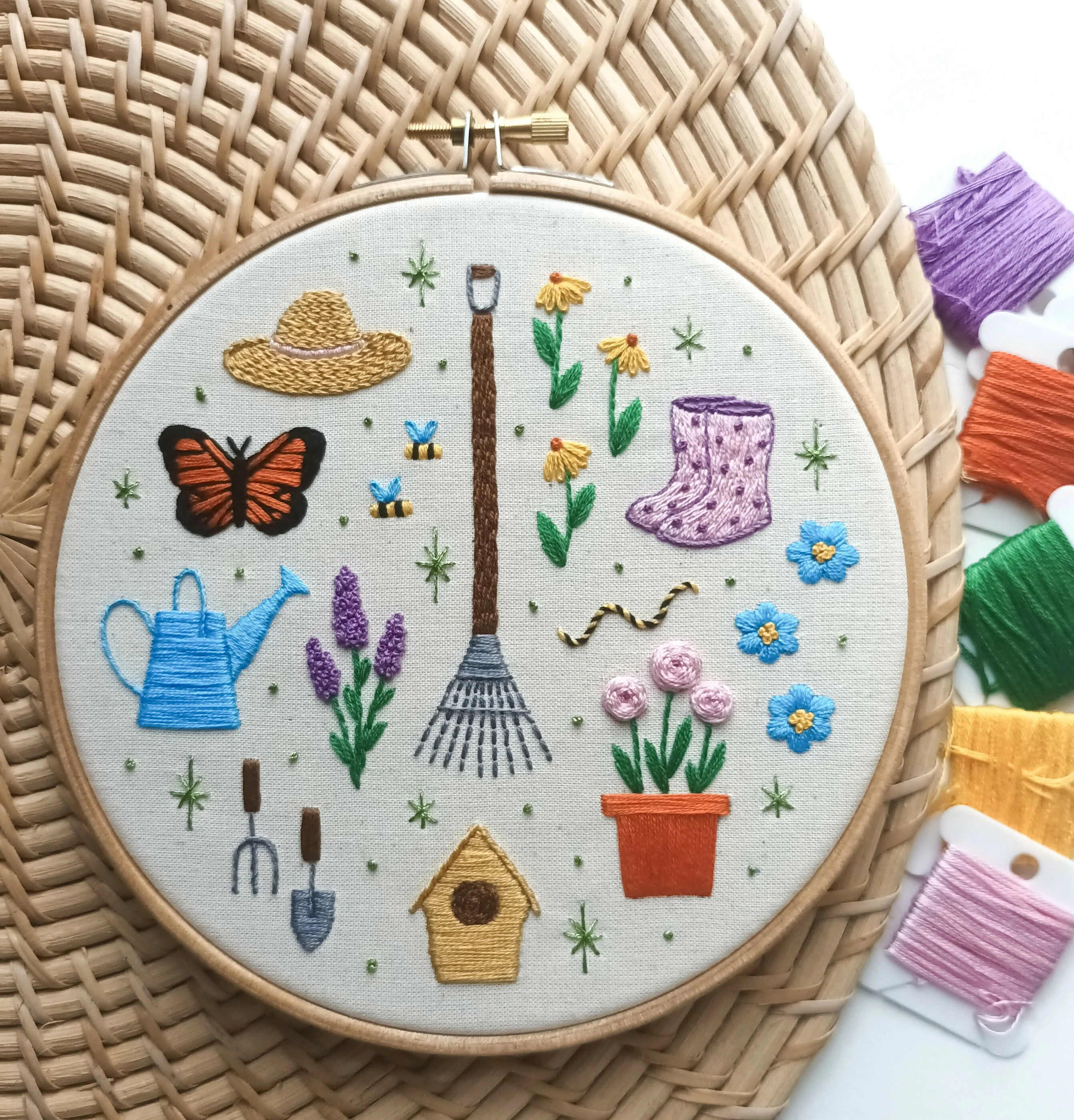 DIY embroidery kit for beginners - Flower garden - Image 3