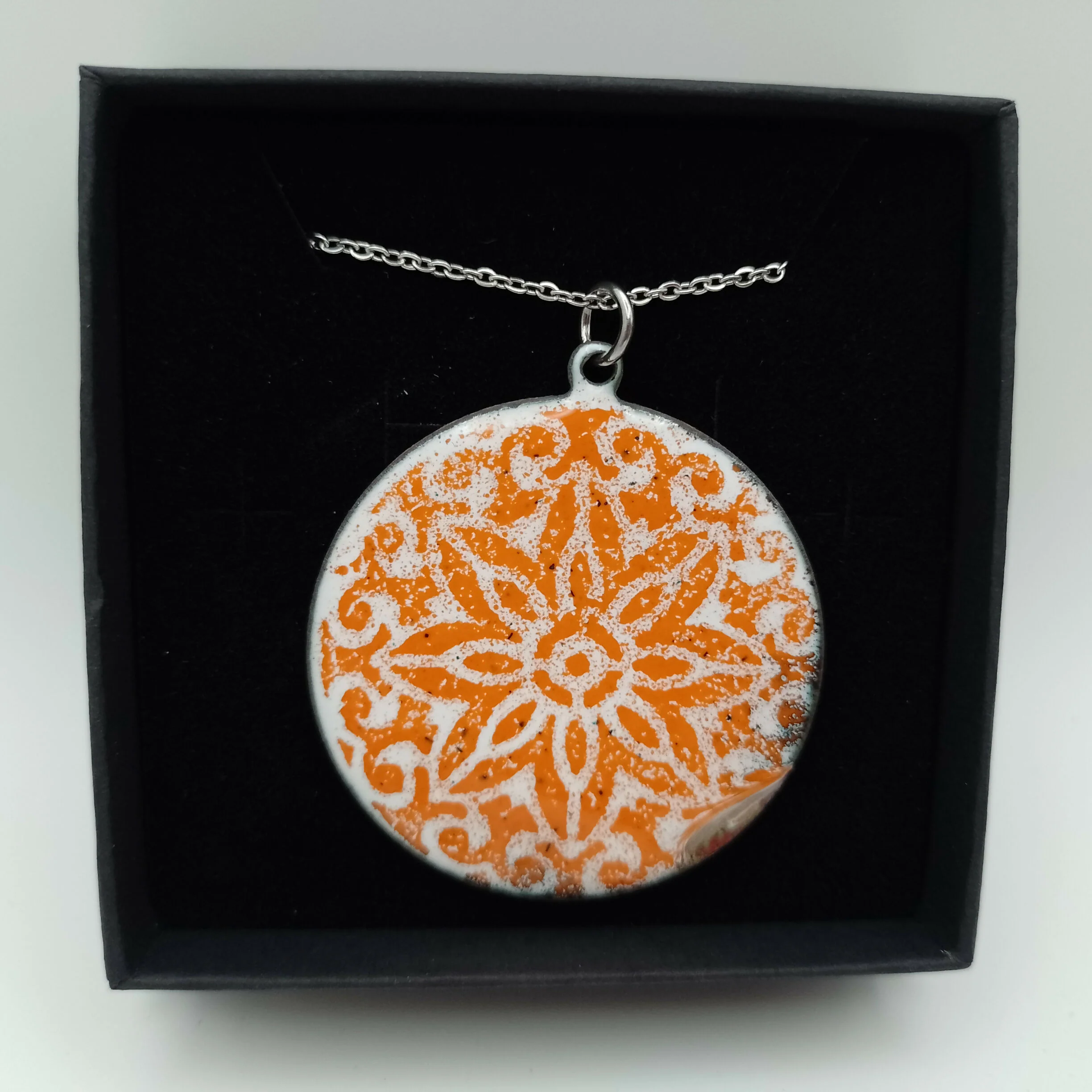 Enamel White Circle with Tangerine Orange Pattern