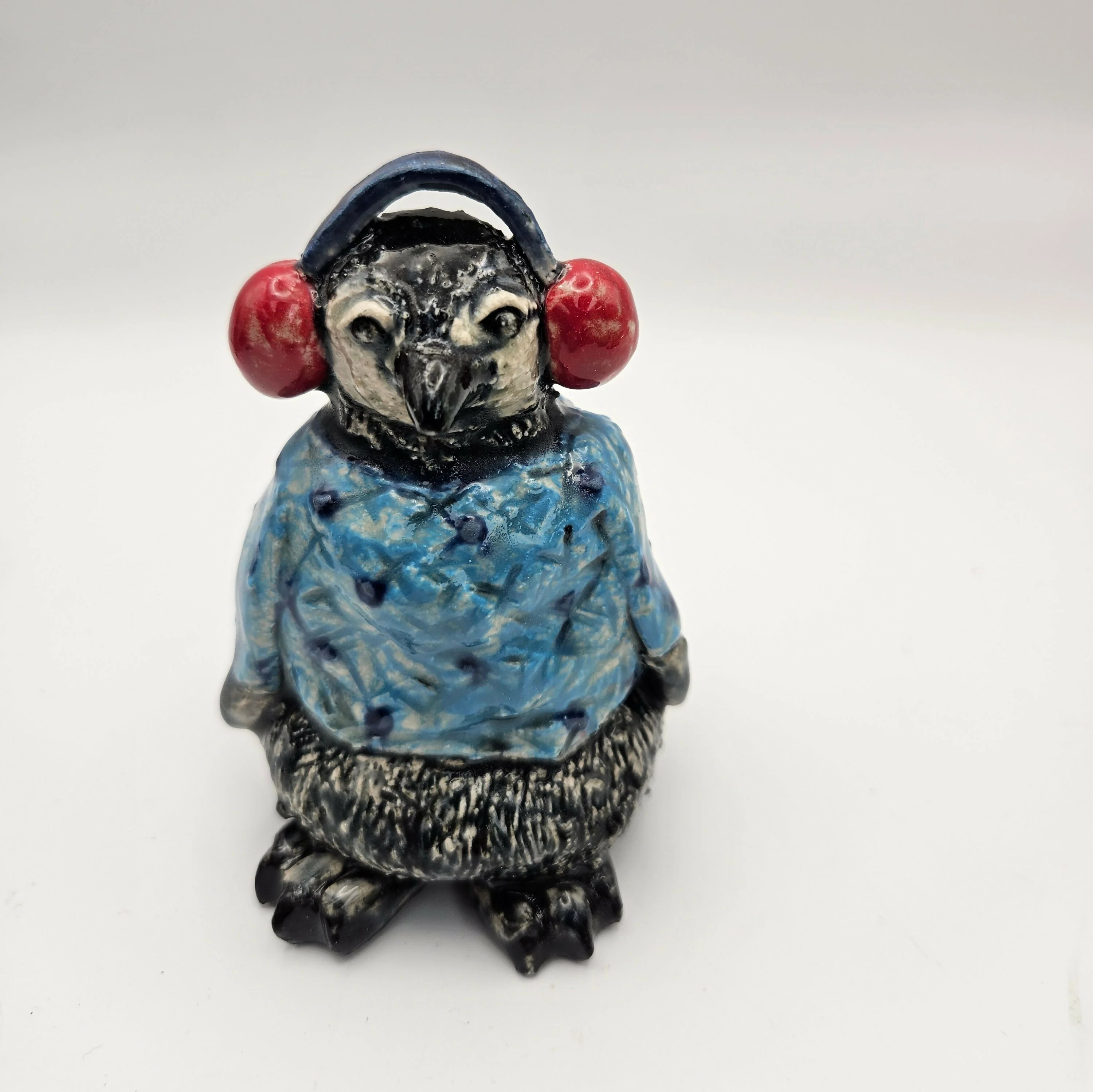 ENCHANTING CERAMIC PENGUINS - Image 7