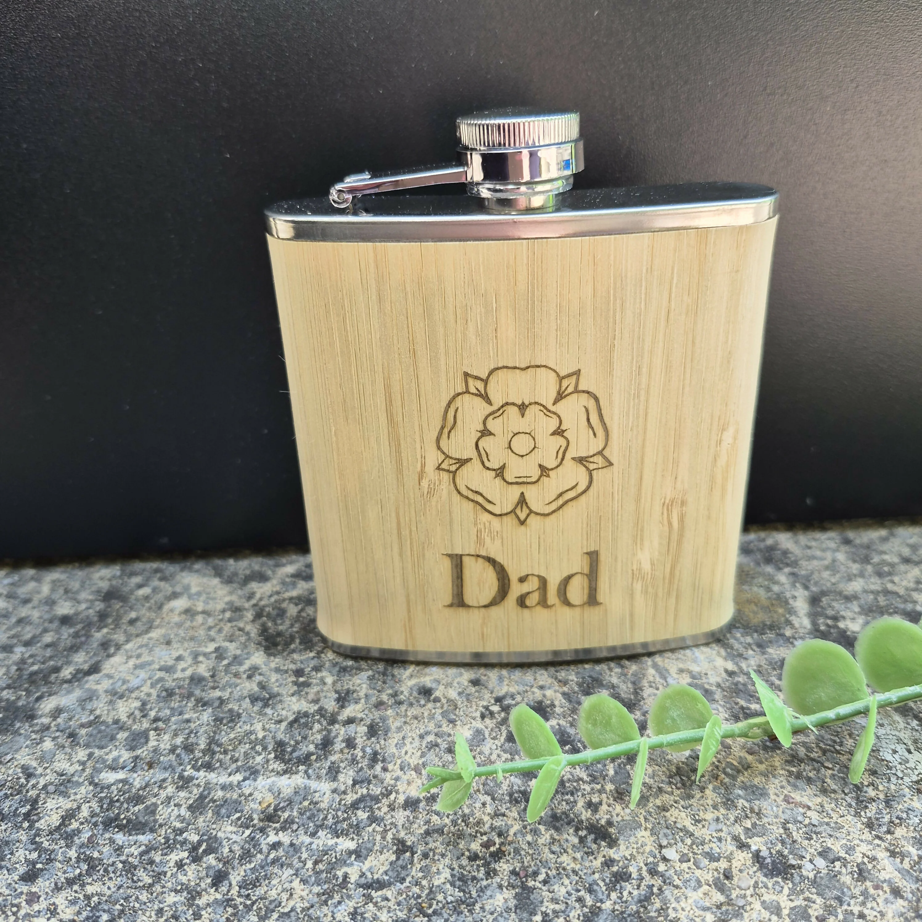 Engraved Bamboo & Stainless Steel Hip Flask – 6oz Gift for Father's Day, Birthday or Christmas - Dad Yorkshire Rose Design
