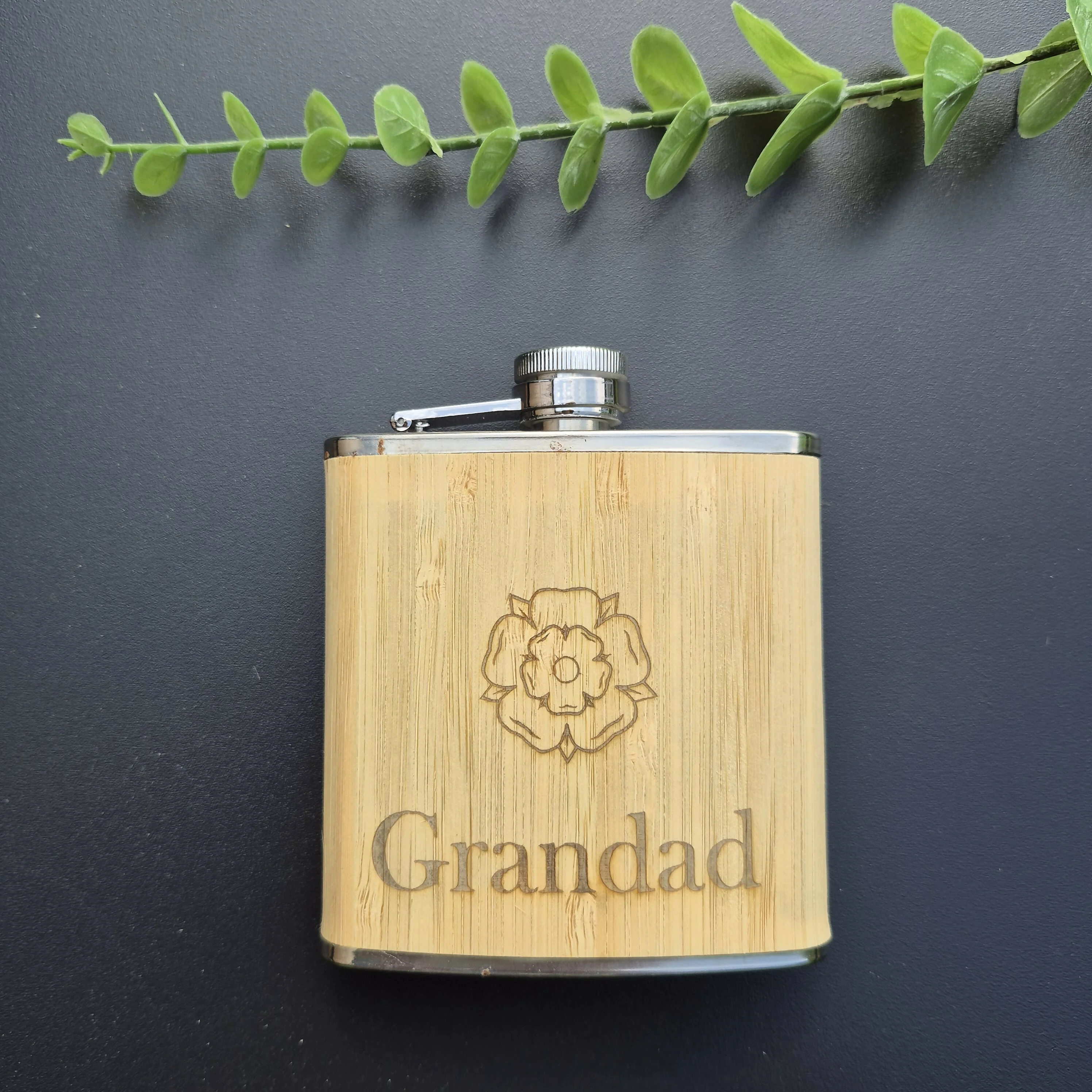 Engraved Bamboo & Stainless Steel Hip Flask – 6oz Gift for Father's Day, Birthday or Christmas - Grandad Yorkshire Rose Design - Image 2
