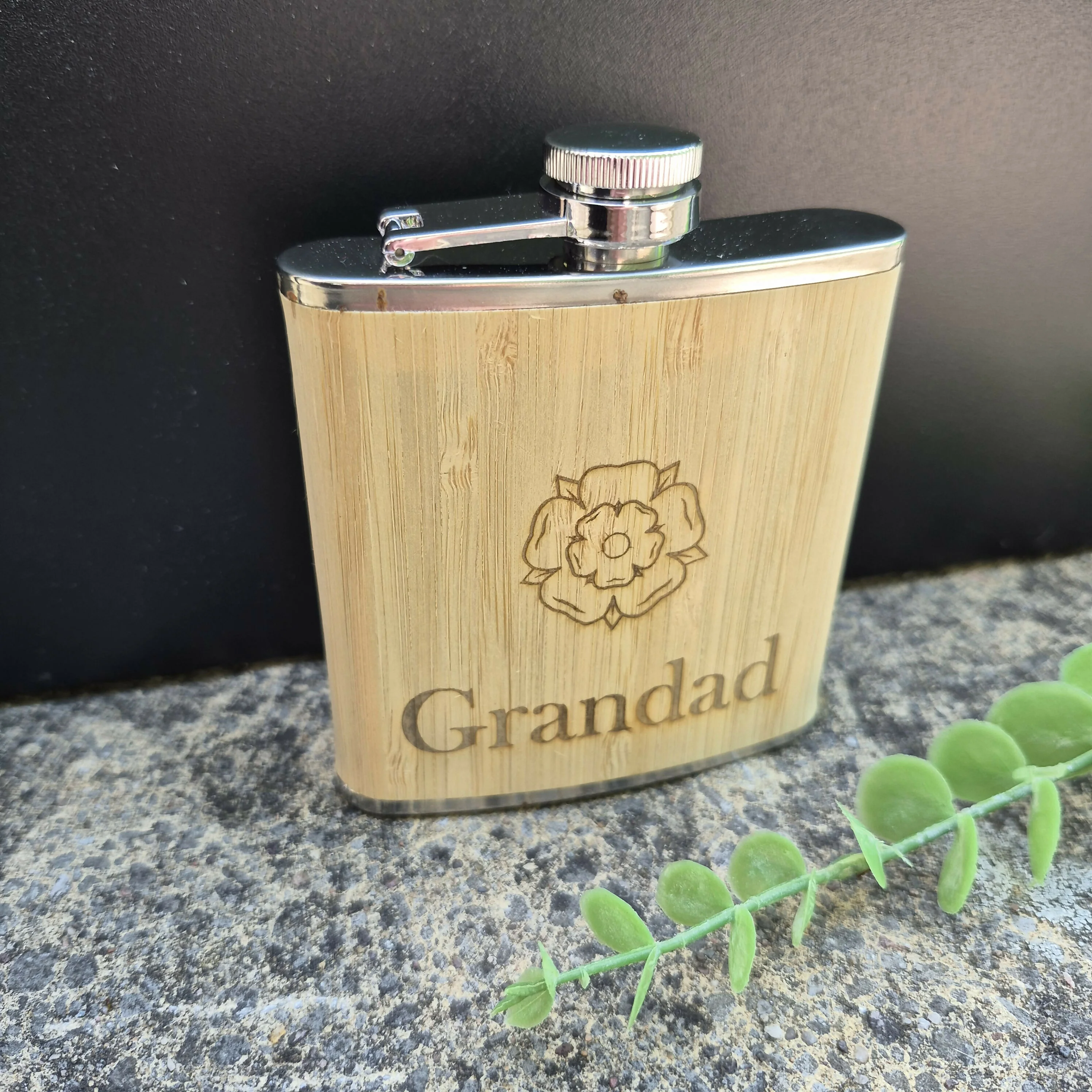 Engraved Bamboo & Stainless Steel Hip Flask – 6oz Gift for Father's Day, Birthday or Christmas - Grandad Yorkshire Rose Design - Image 3