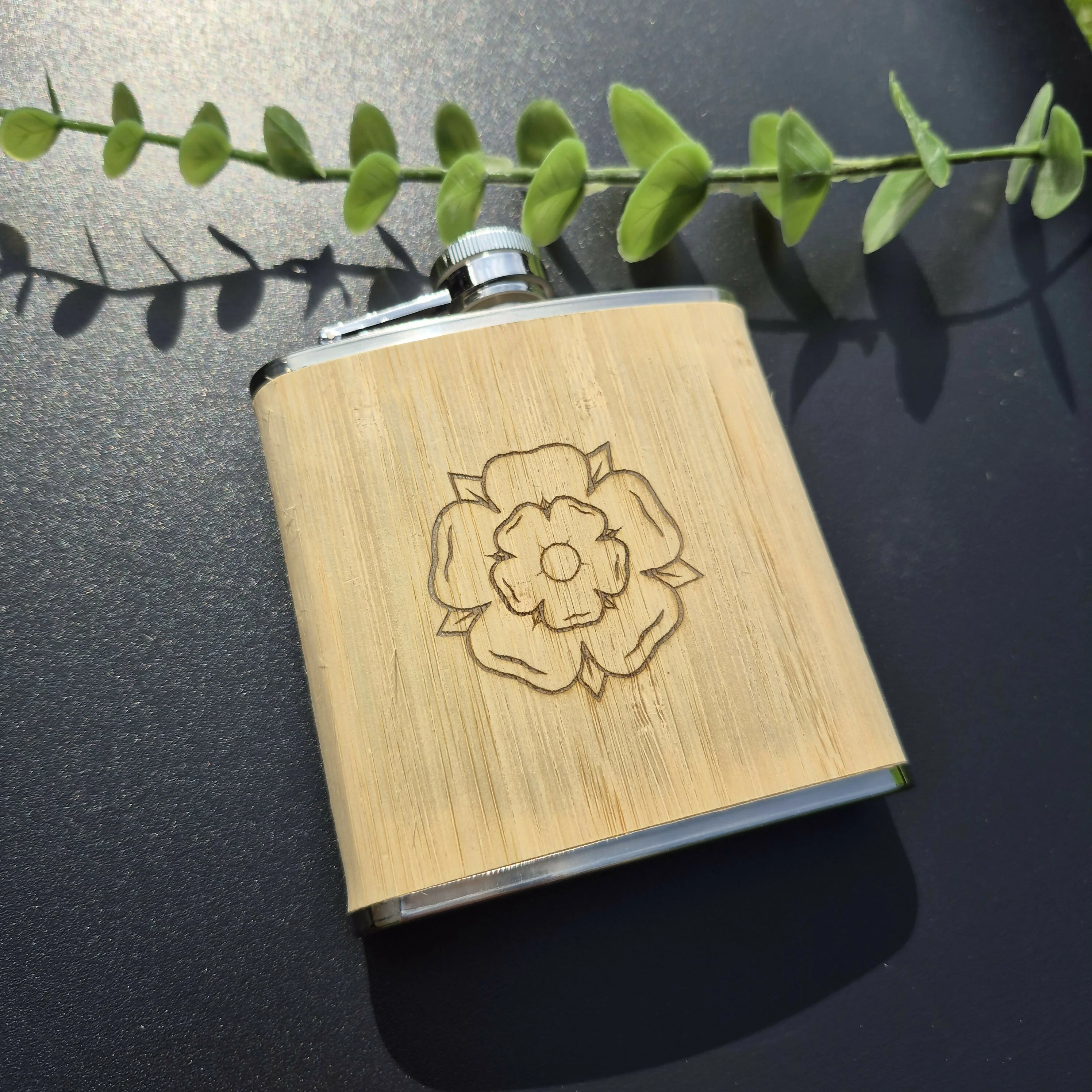 Engraved Bamboo & Stainless Steel Hip Flask – 6oz Gift for Father's Day, Birthday or Christmas - Yorkshire Rose Design - Image 4