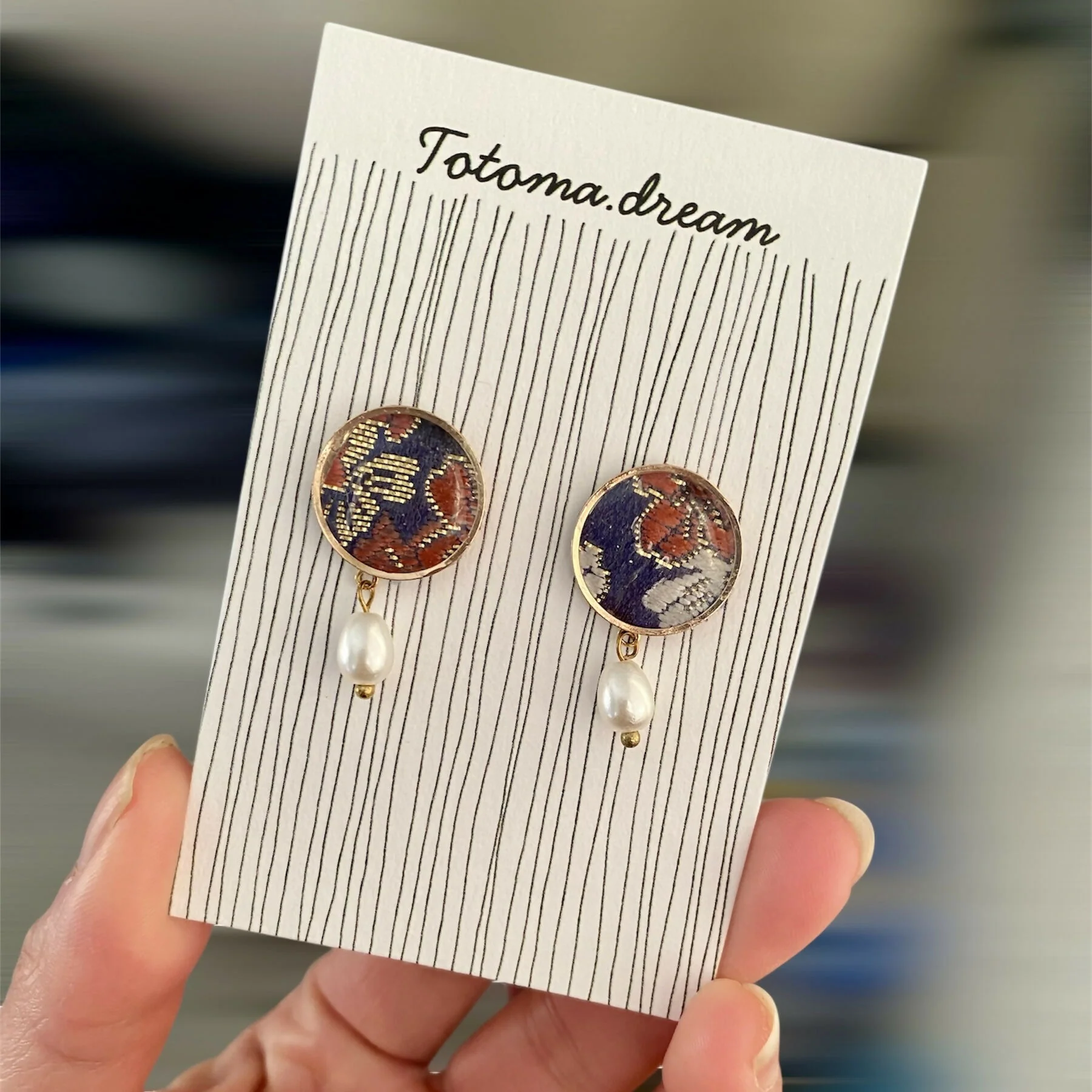 Fabric Pendent Earrings (Circle) - Image 2